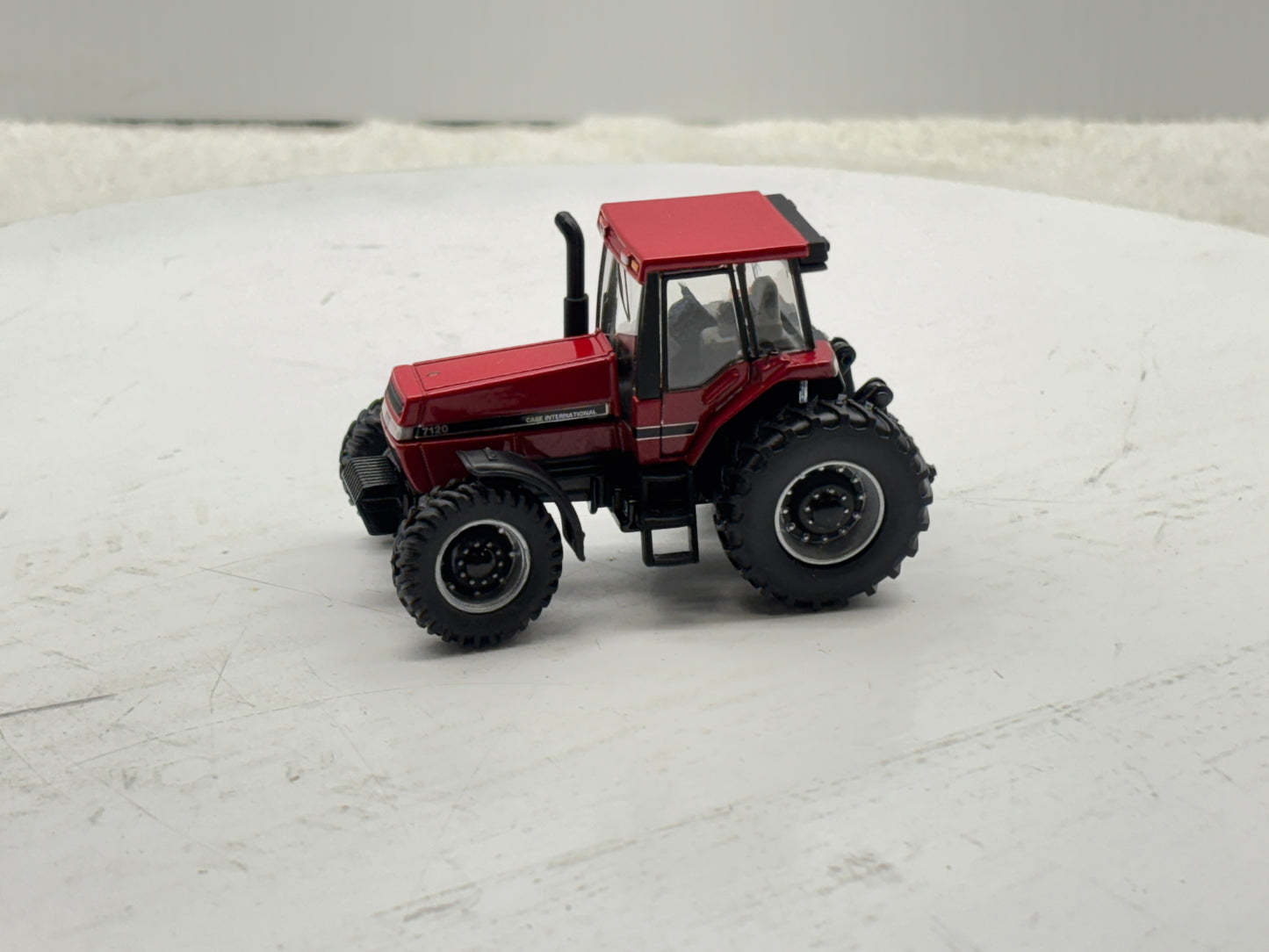1/64 Case IH 7120 Magnum Prestige