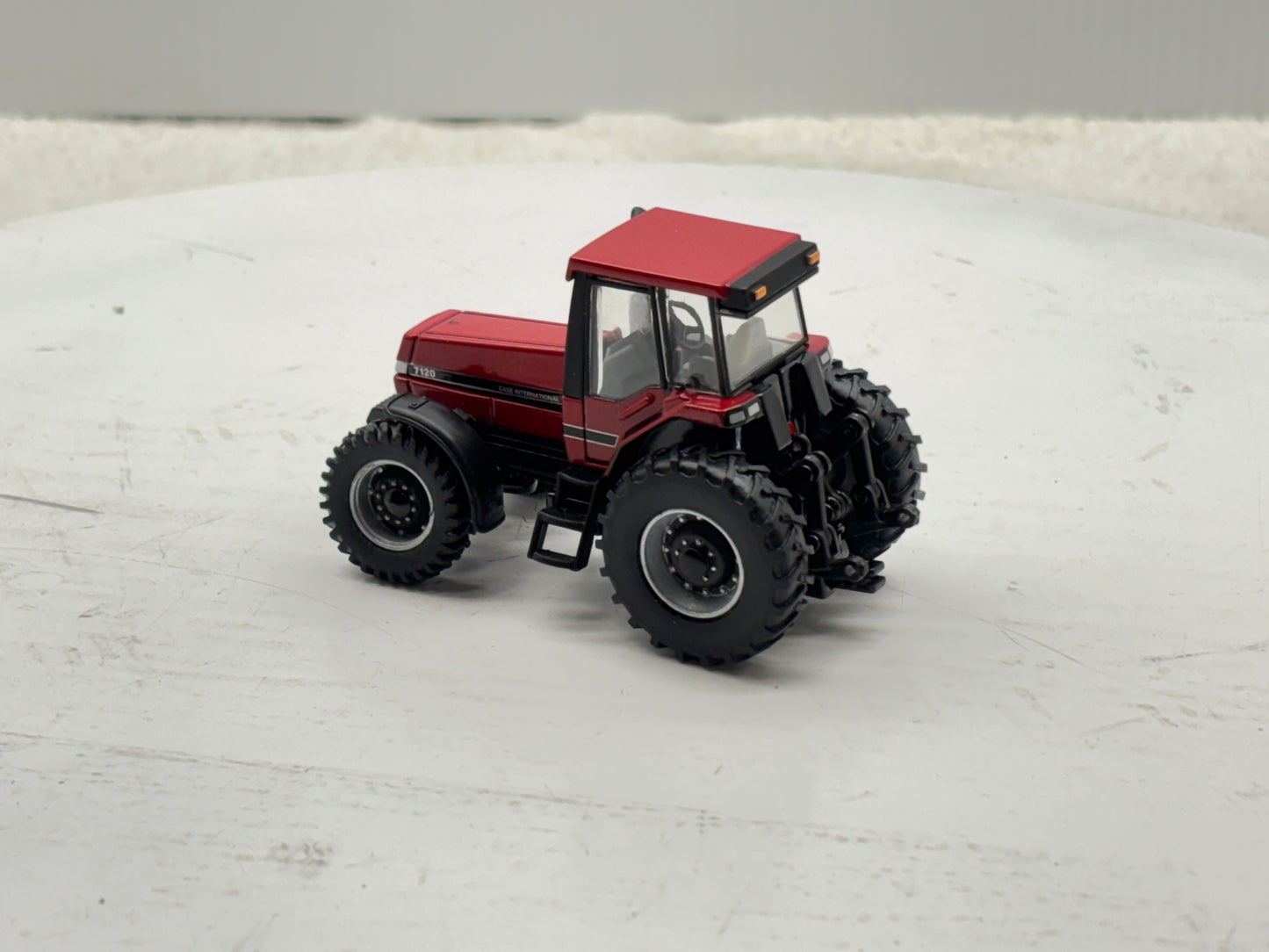 1/64 Case IH 7120 Magnum Prestige