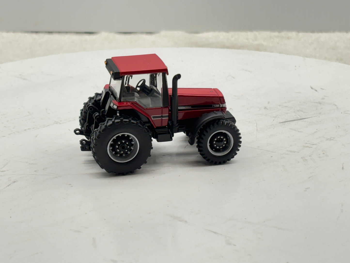 1/64 Case IH 7120 Magnum Prestige