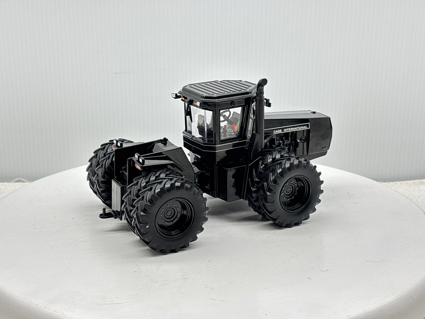 1/32 Case IH 9250 NFTM Black Chaser