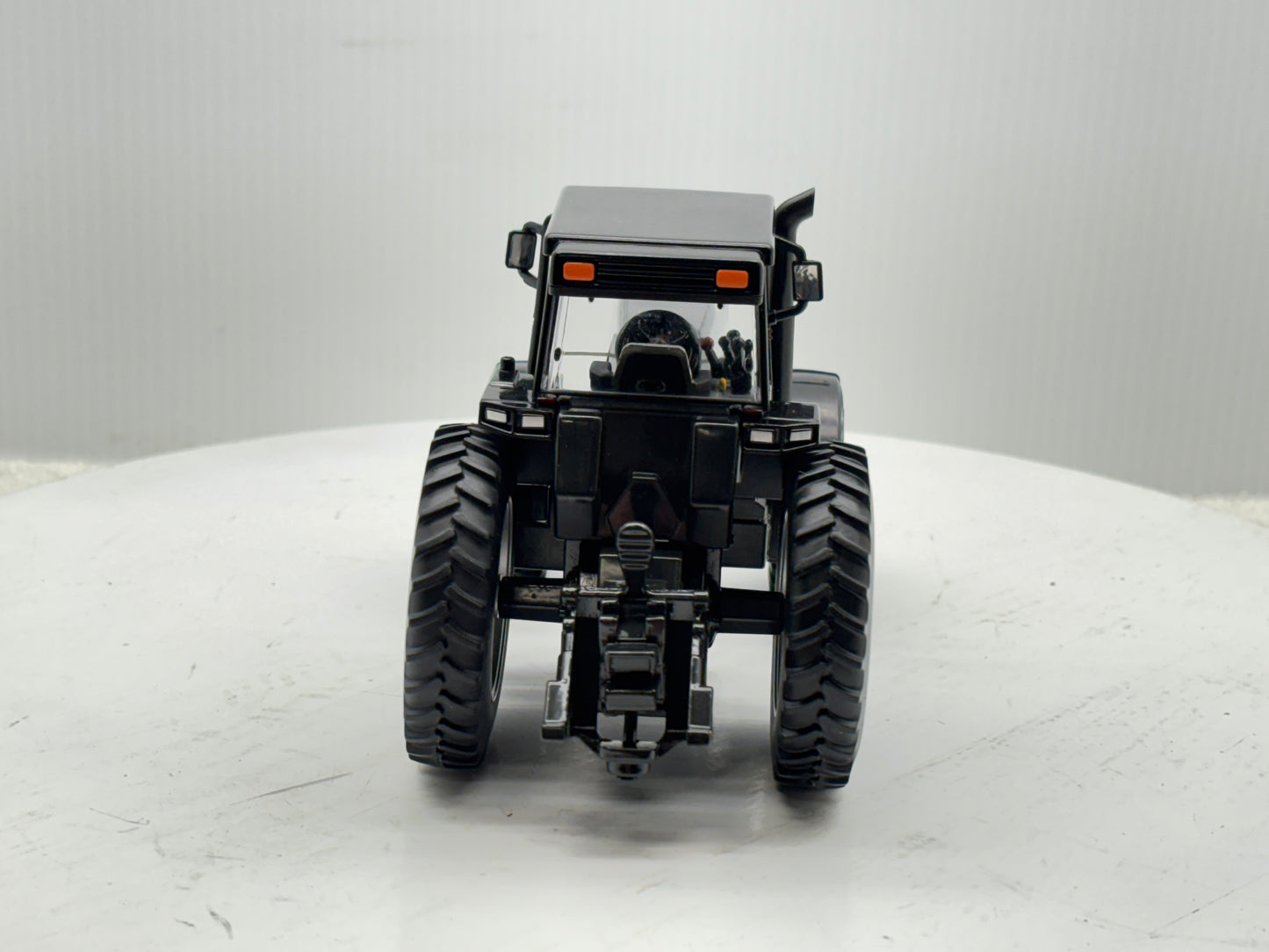 1/32 Case IH Magnum 7140 Black