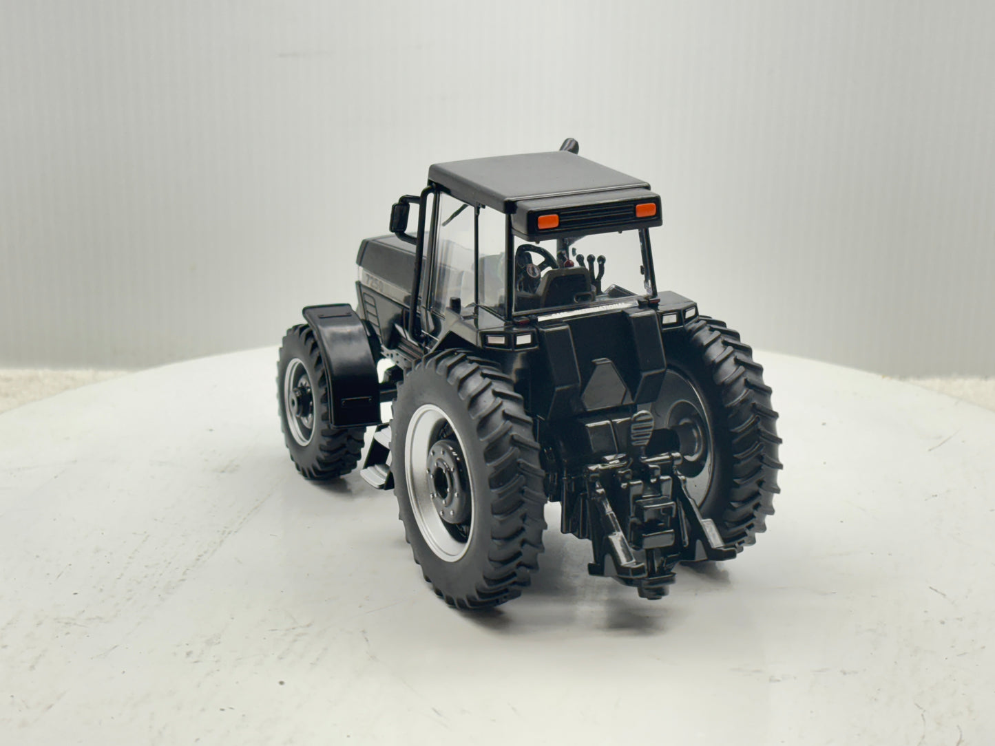 1/32 Case IH Magnum 7250