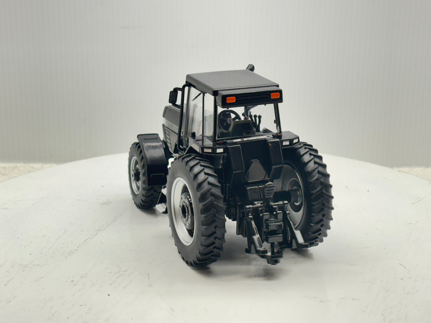 1/32 Case IH Magnum 7250
