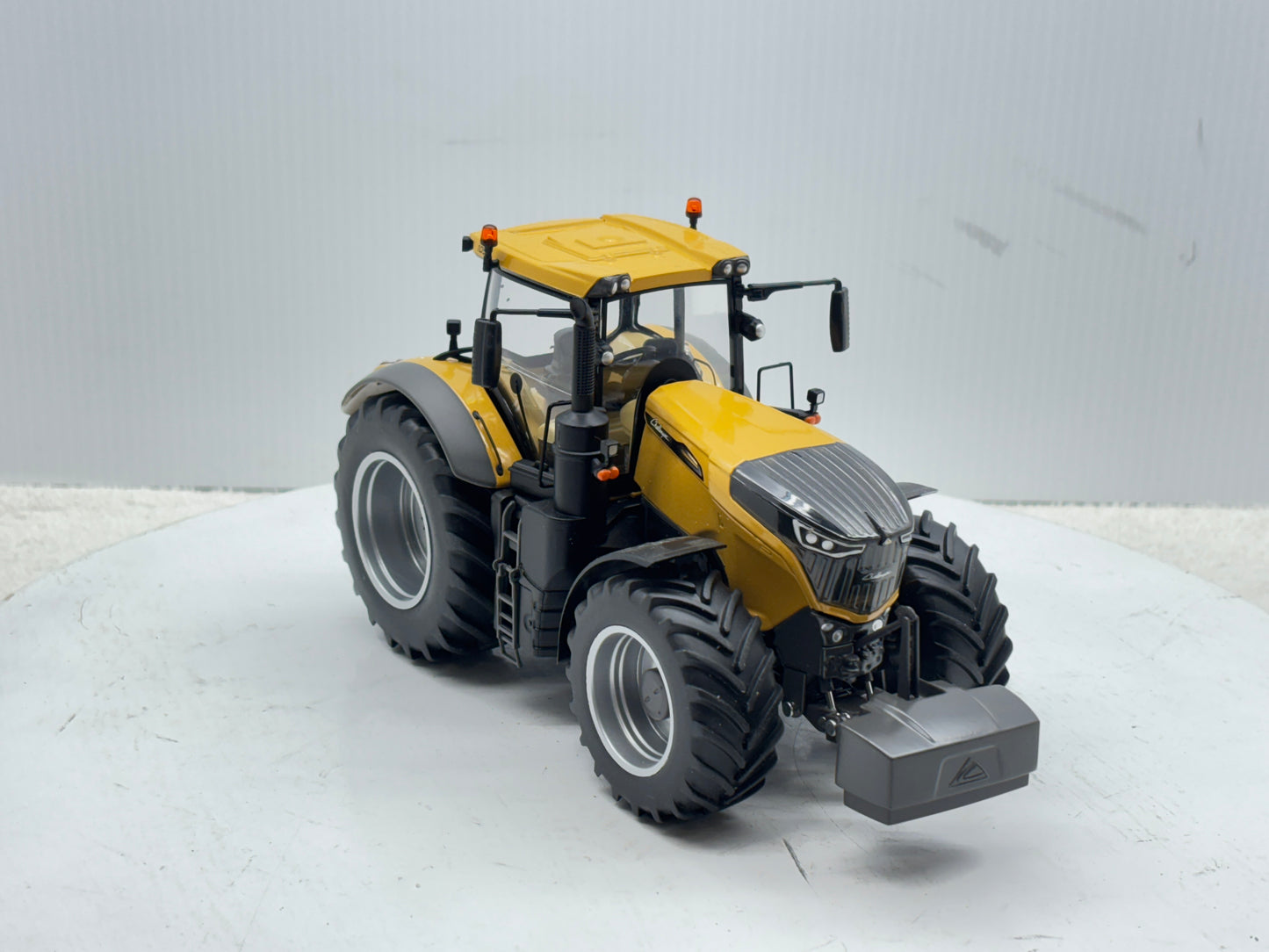 1/32 Challenger 1050