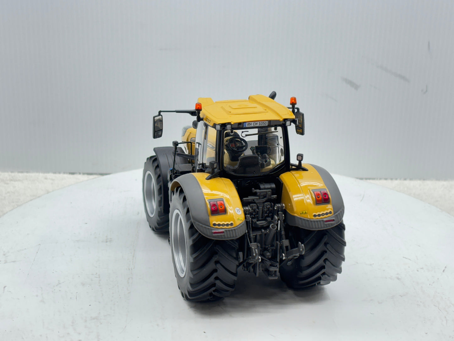 1/32 Challenger 1050