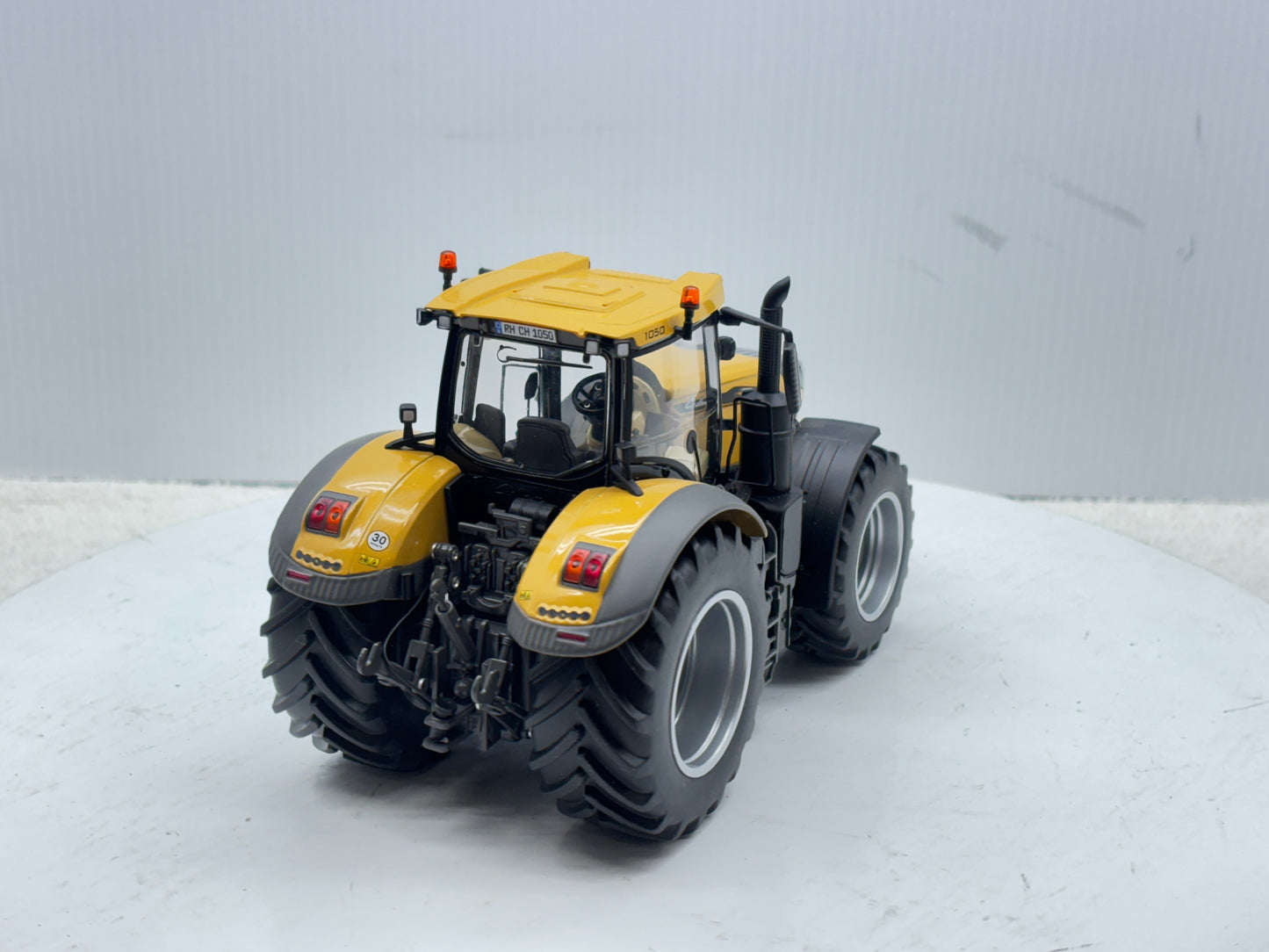 1/32 Challenger 1050