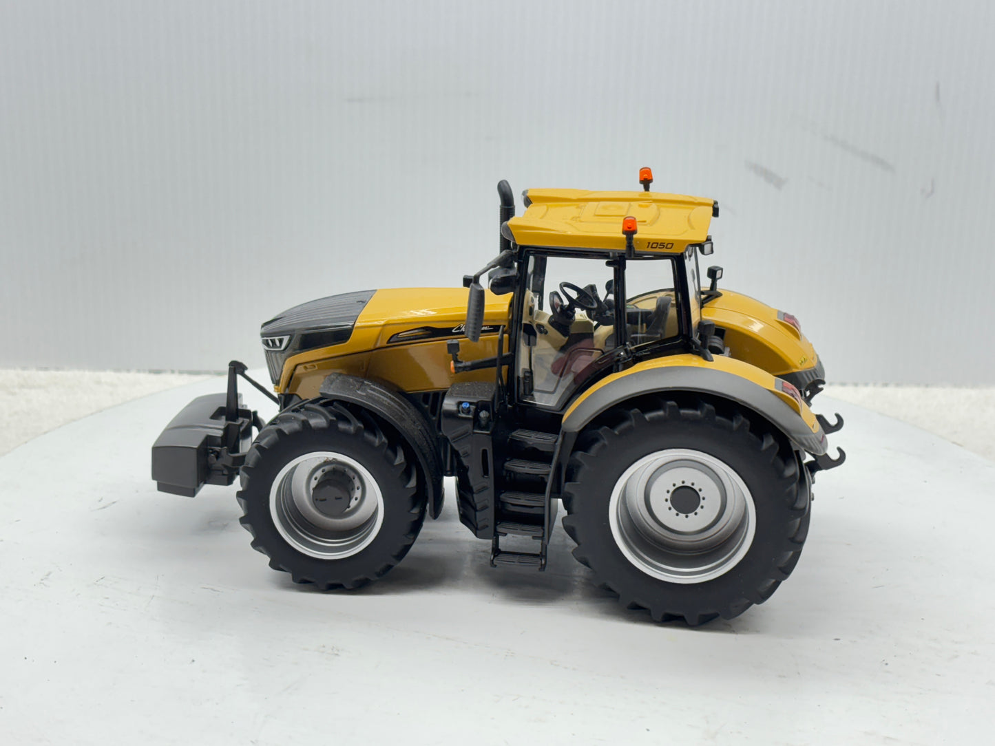 1/32 Challenger 1050