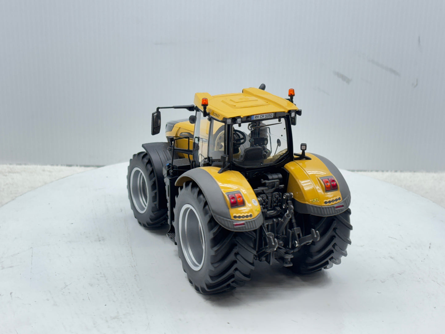 1/32 Challenger 1050