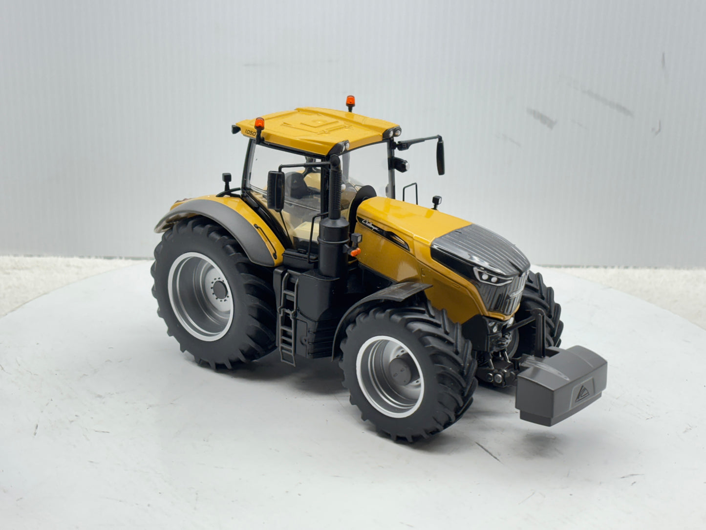 1/32 Challenger 1050