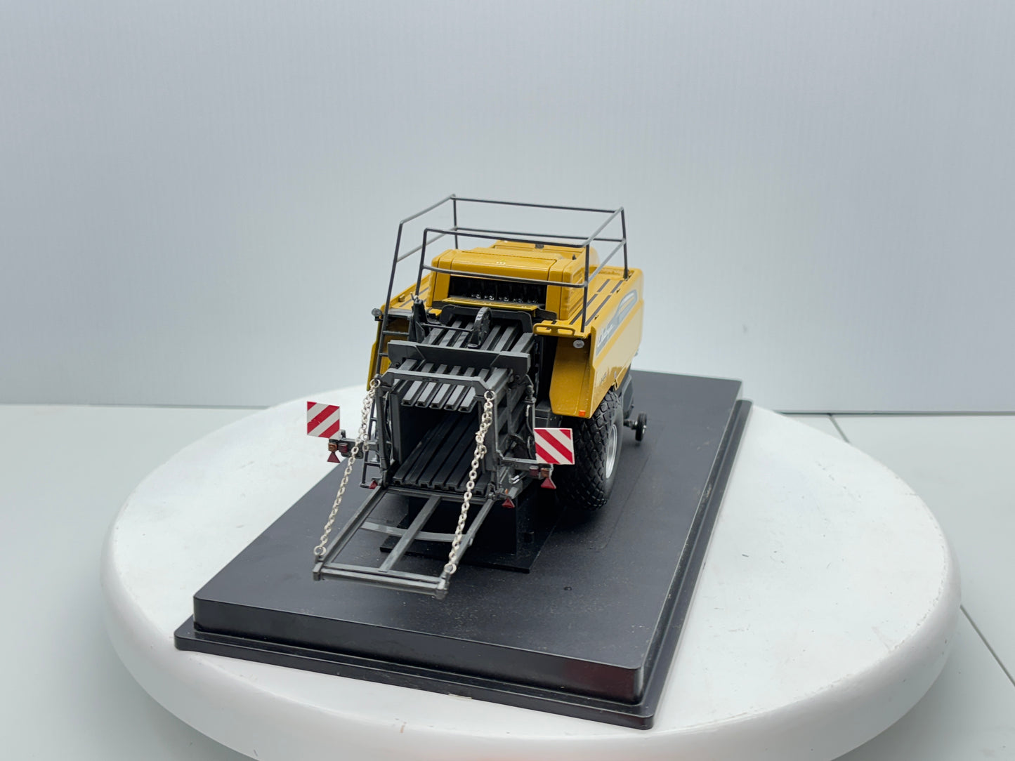 1/32 Challenger LB448