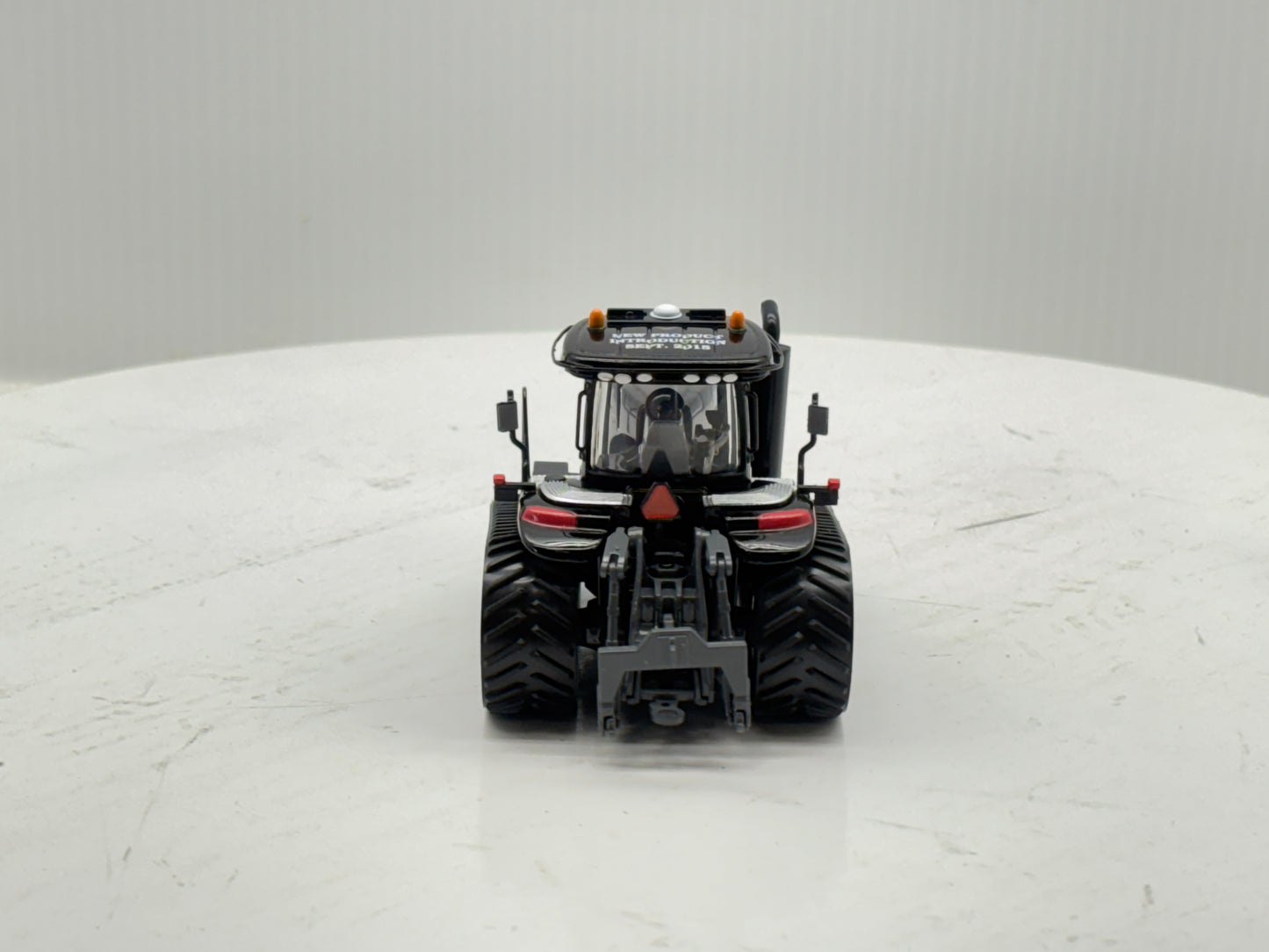 1/64 Challenger MT875E Black