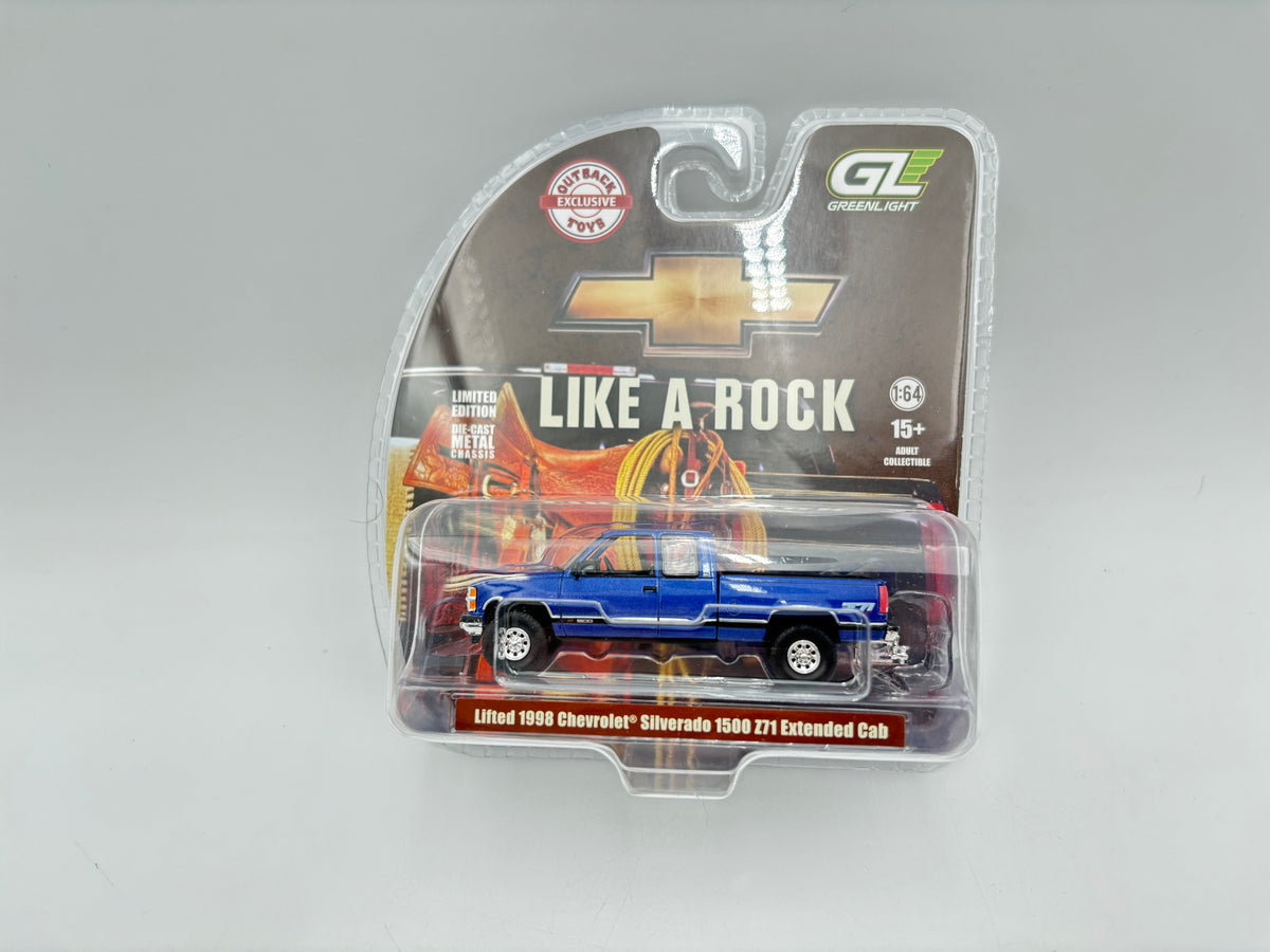 1/64 Chevrolet Silverado 1500 Z71 Extended Cab (Blue)
