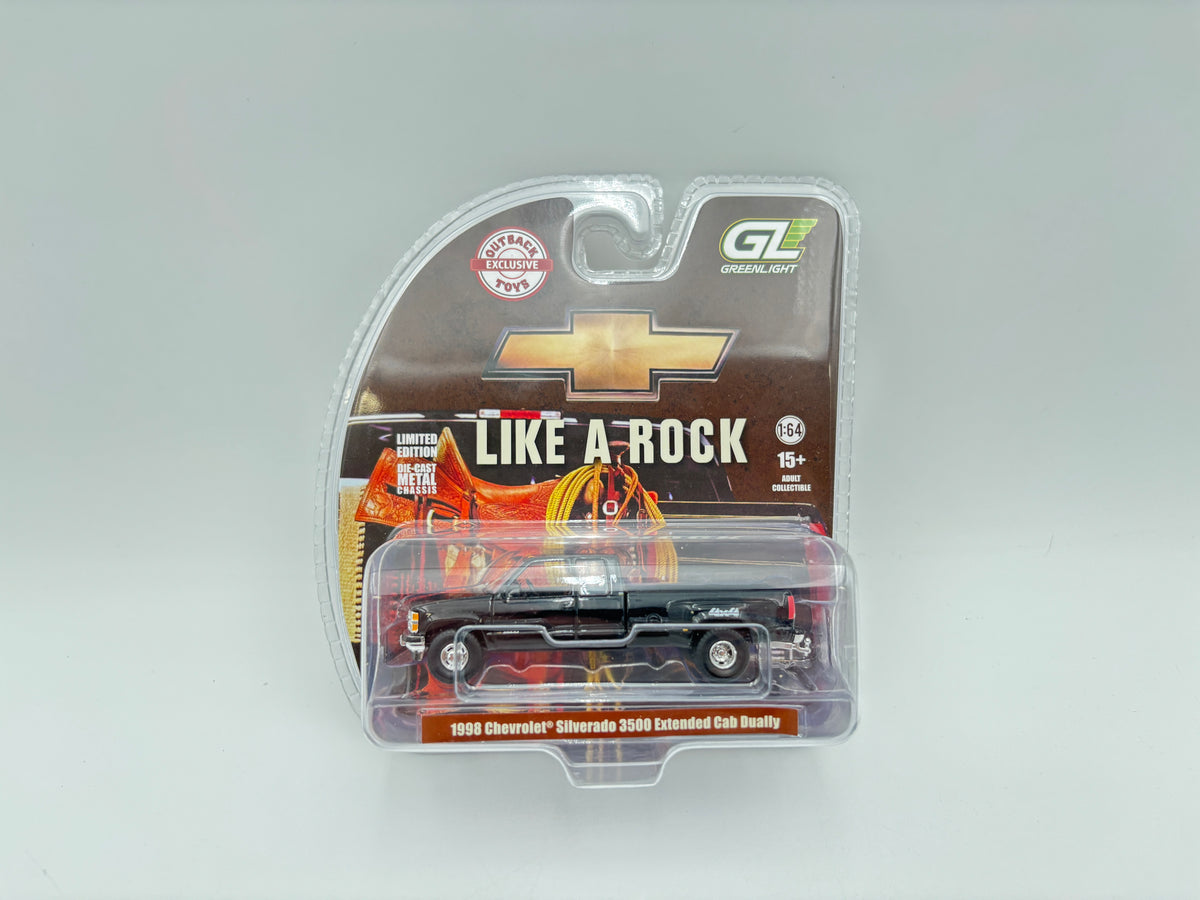 1/64 Chevrolet Silverado 3500 Extended Cab Dually (Black)