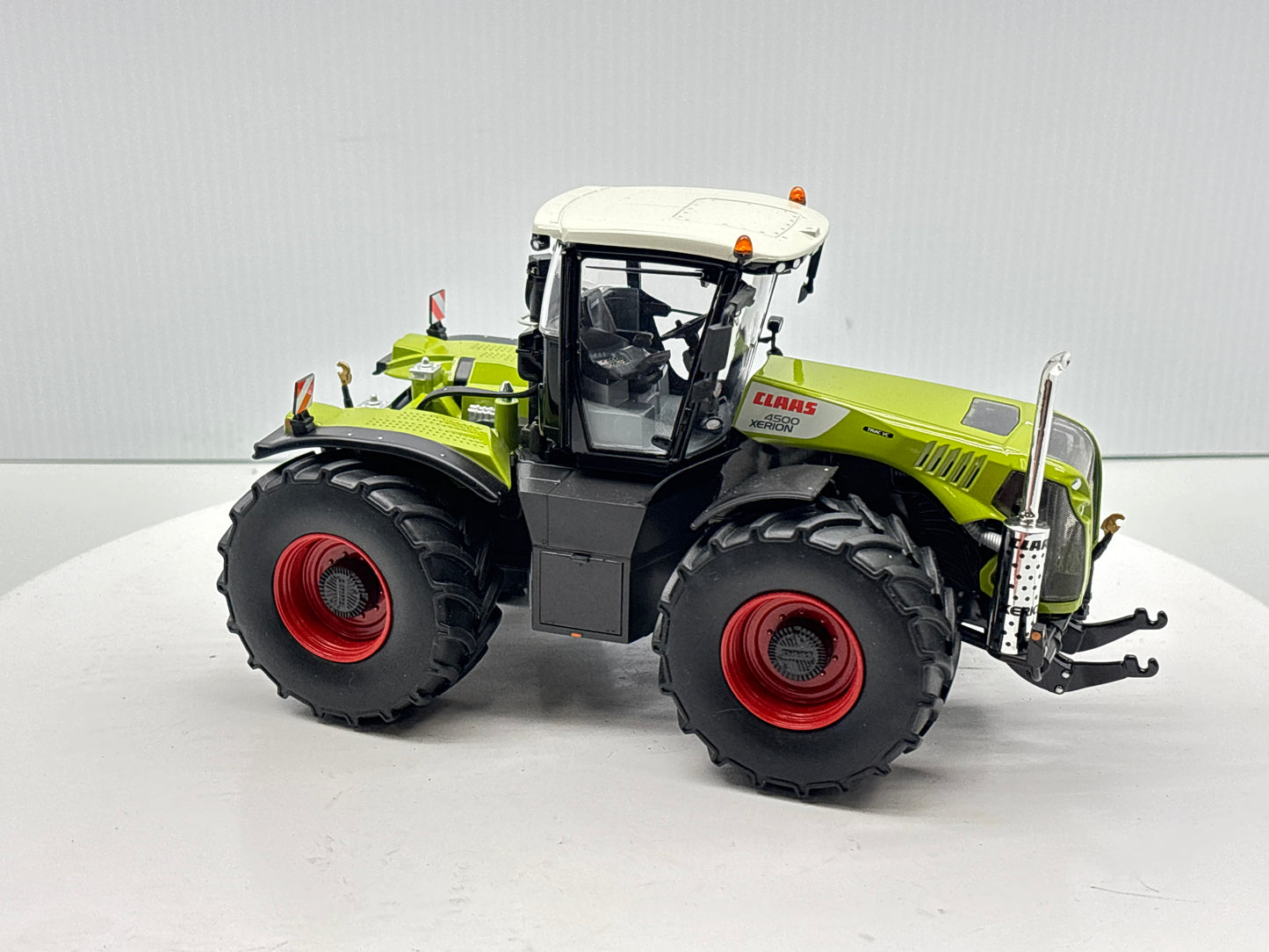 1/32 Claas 4500 Xerion