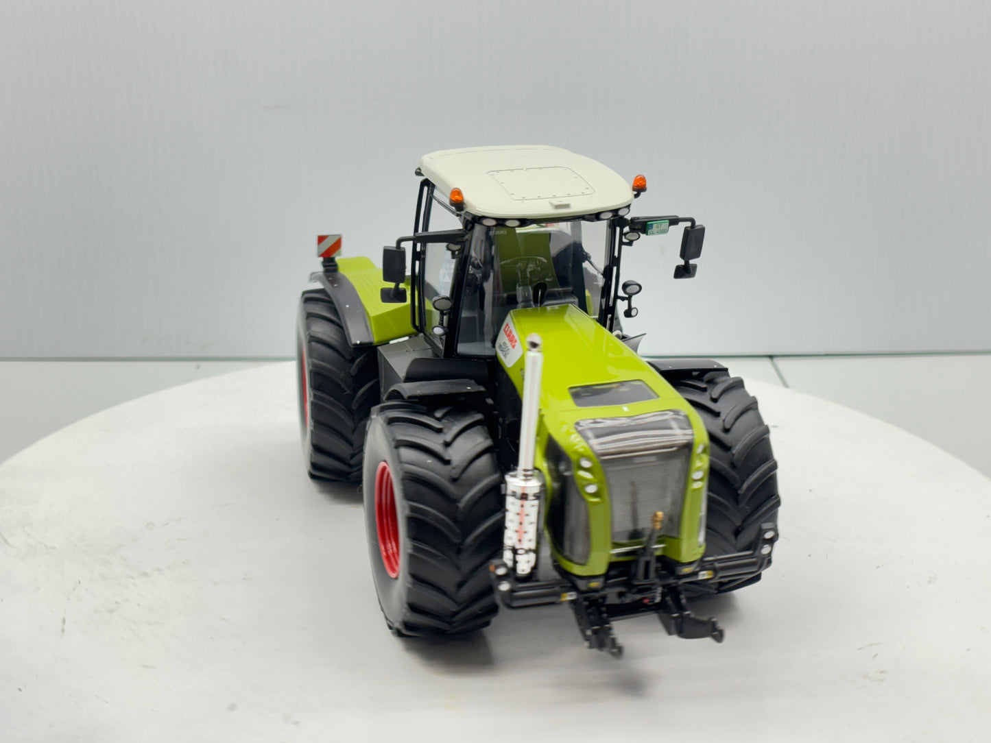 1/32 Claas 4500 Xerion