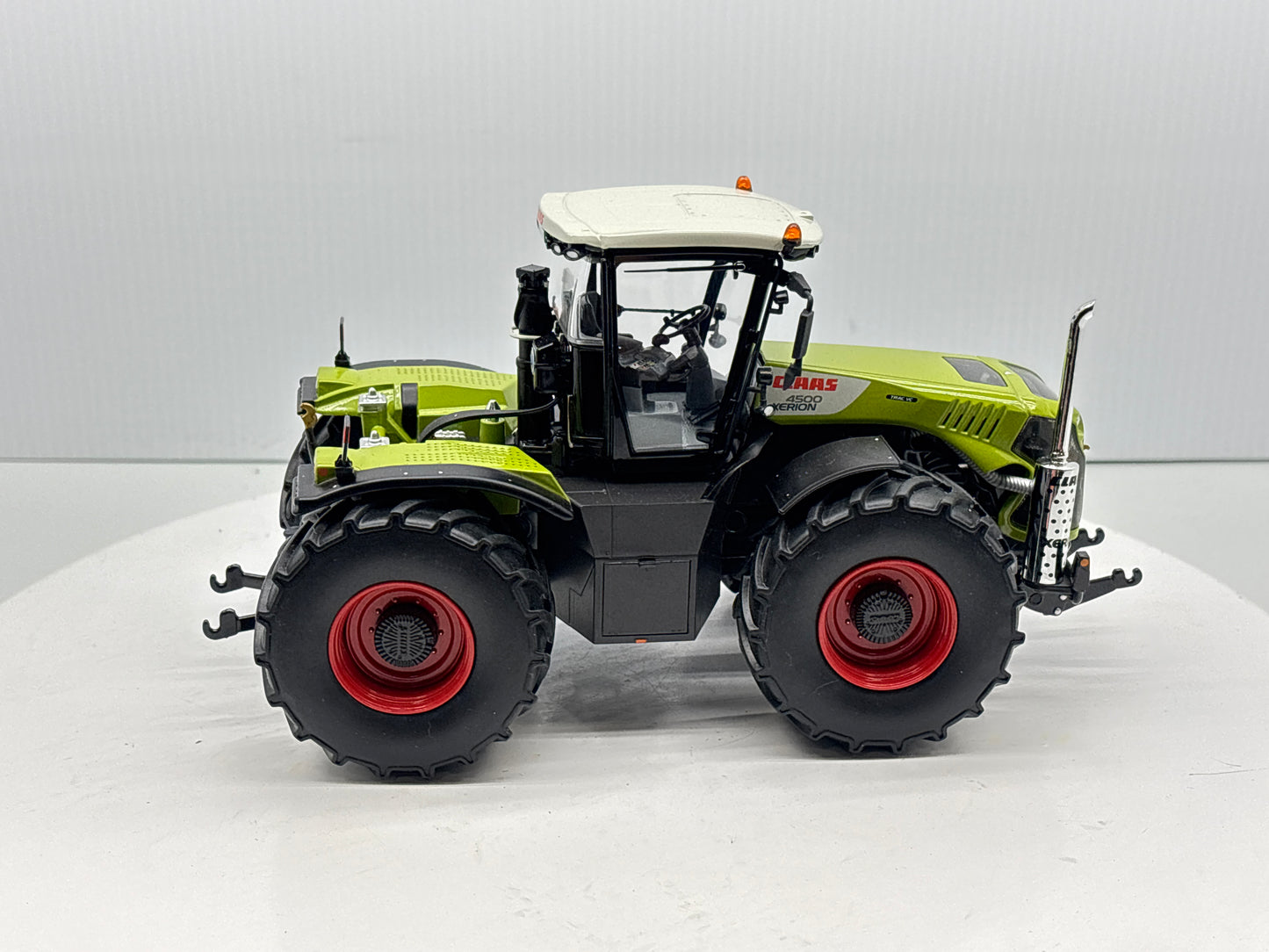 1/32 Claas 4500 Xerion