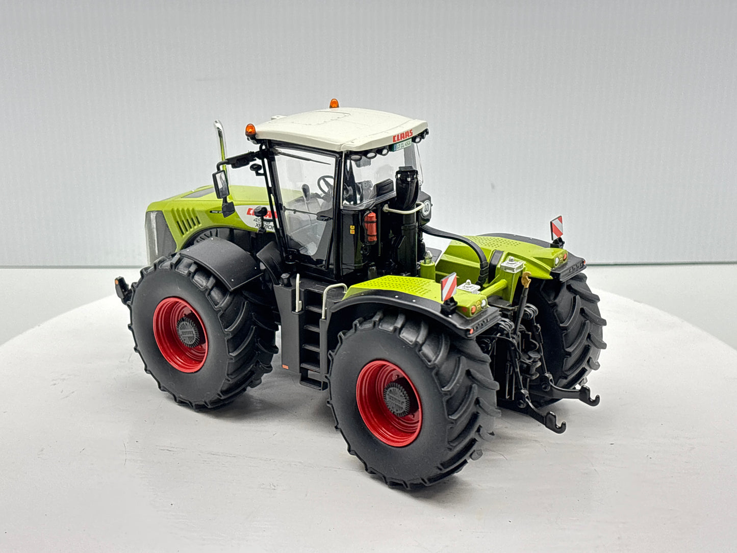 1/32 Claas 4500 Xerion
