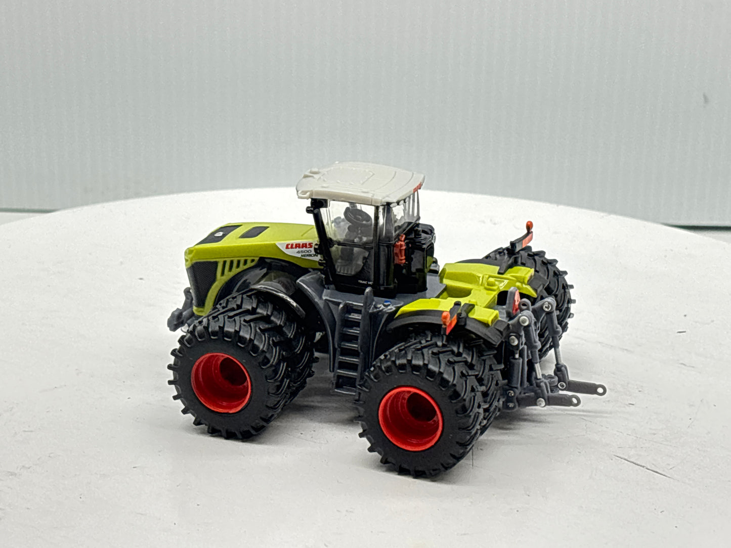 1/64 Claas 4500 Xerion