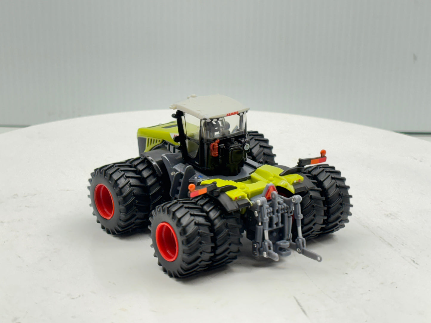 1/64 Claas 4500 Xerion