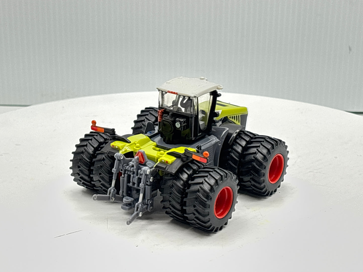 1/64 Claas 4500 Xerion