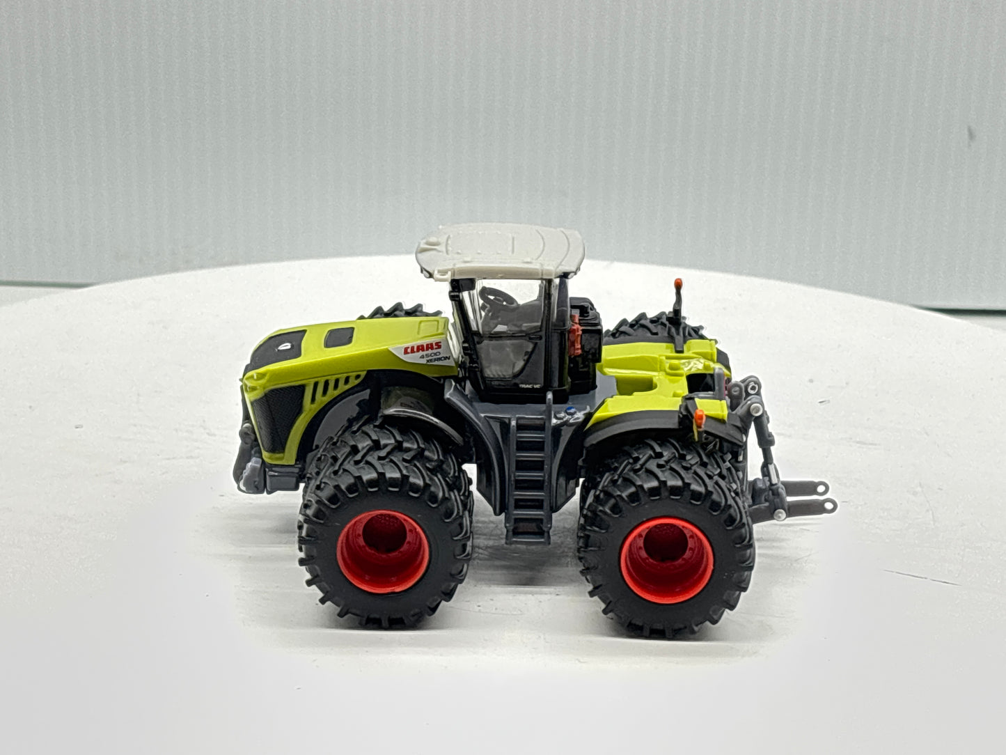 1/64 Claas 4500 Xerion