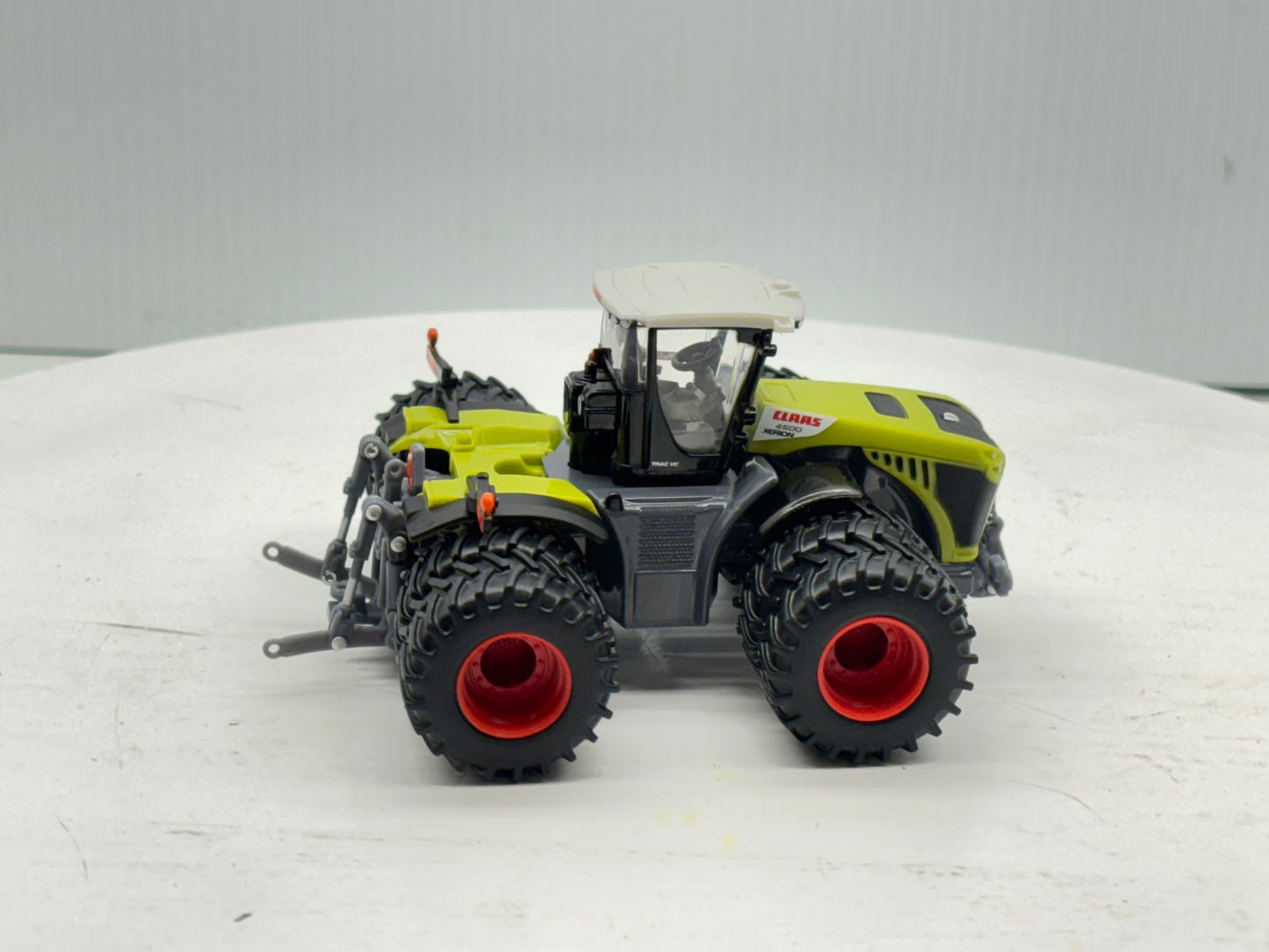 1/64 Claas 4500 Xerion