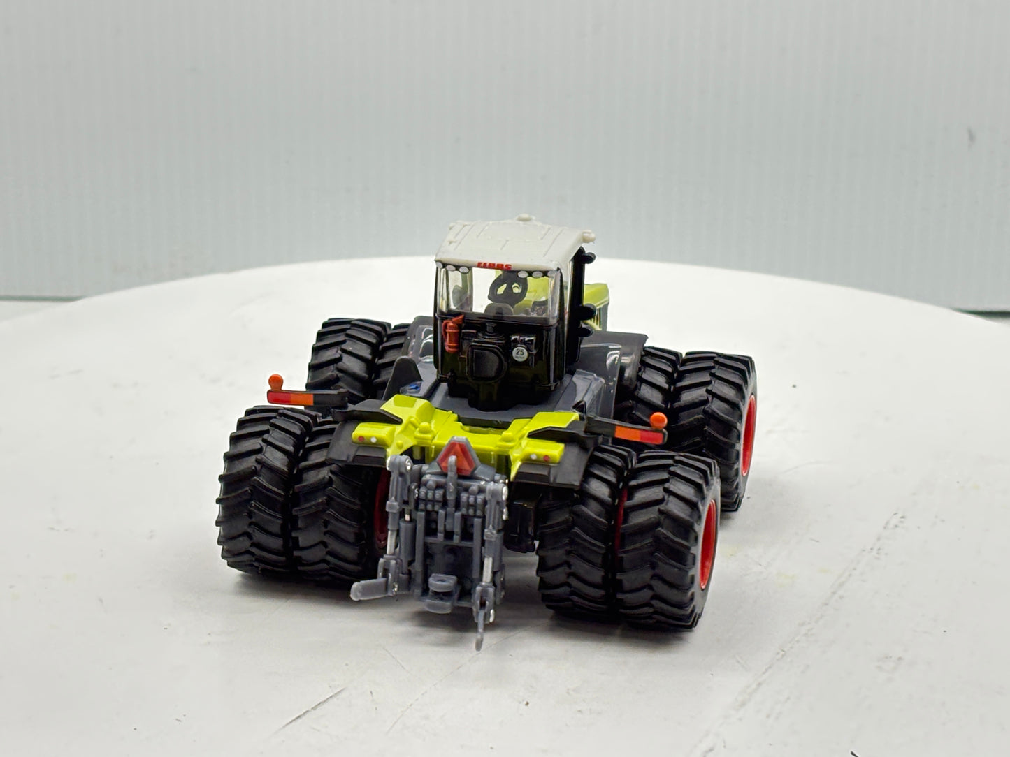 1/64 Claas 4500 Xerion