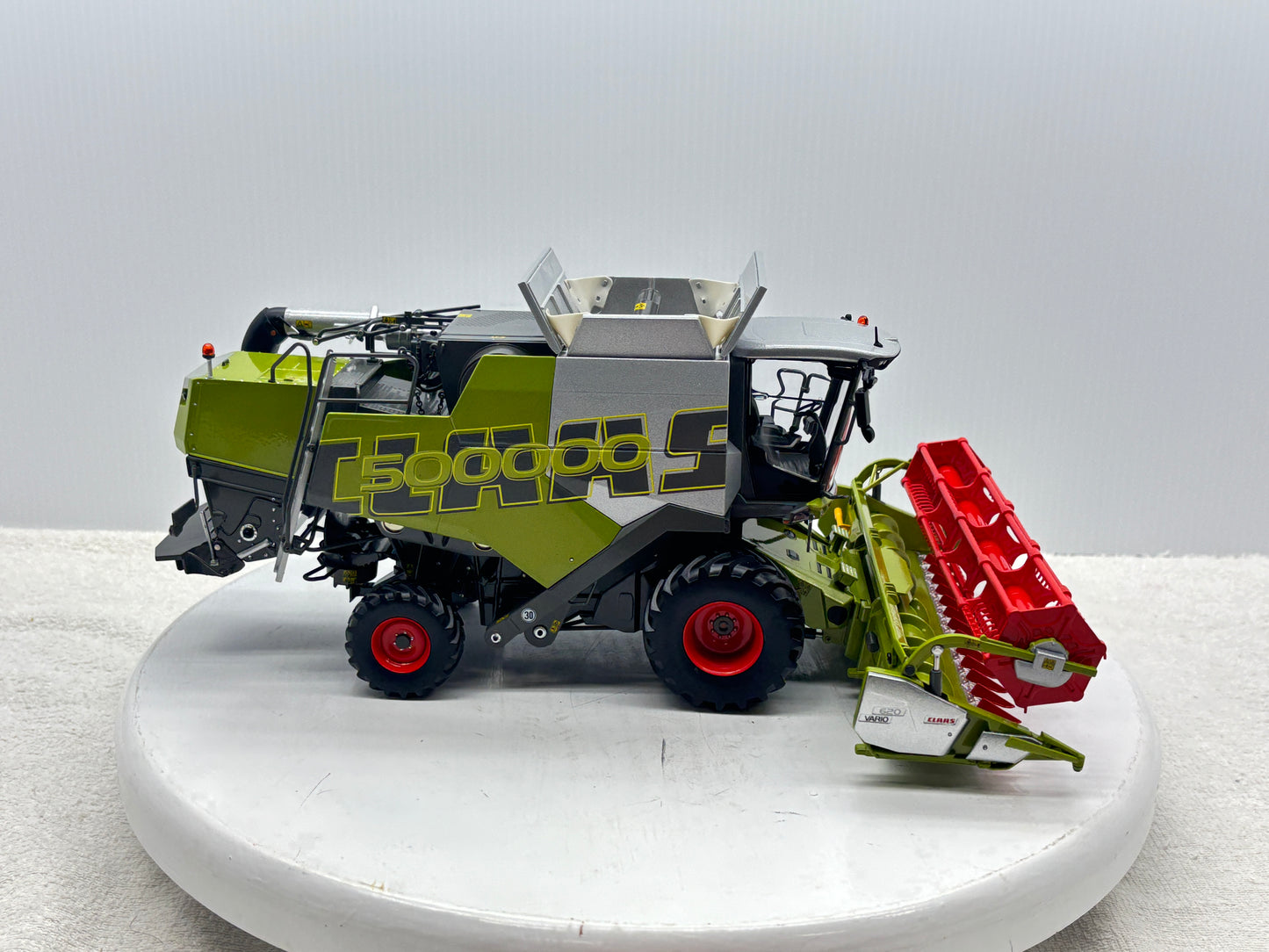 1/32 Claas 450