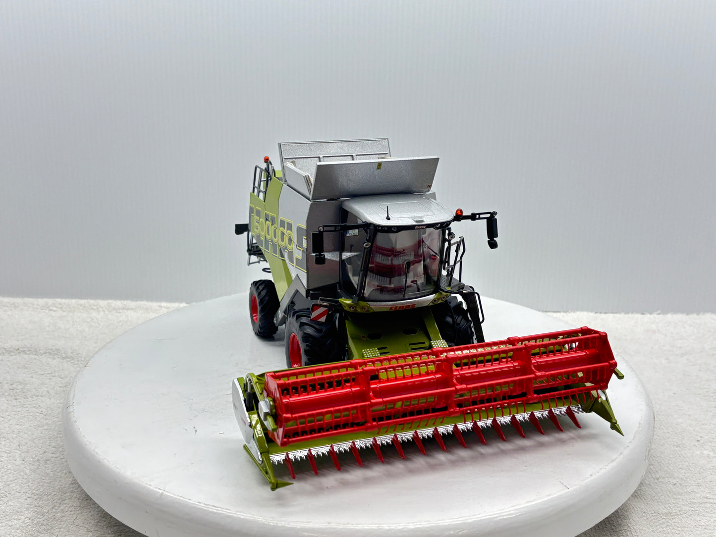 1/32 Claas 450