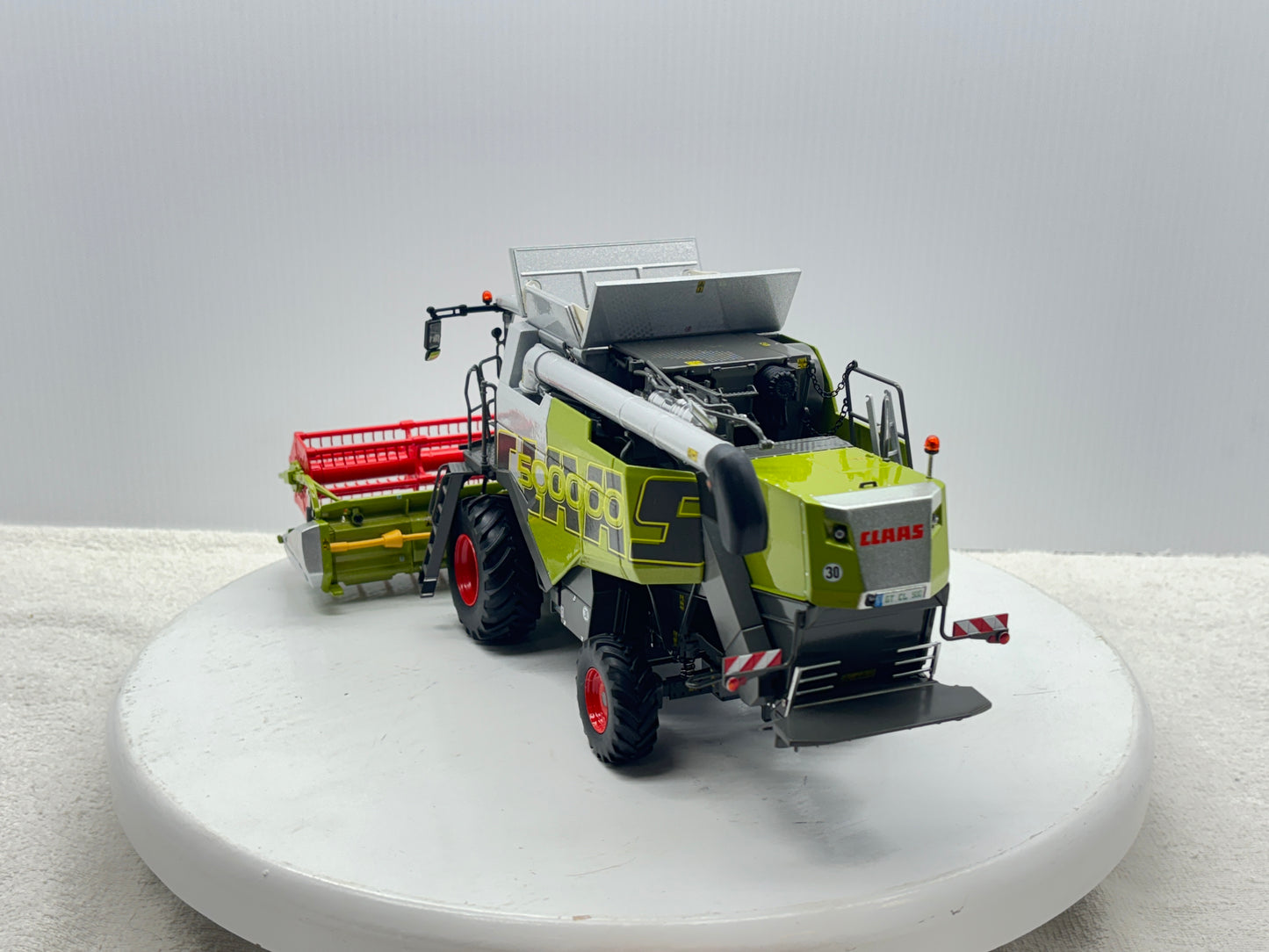 1/32 Claas 450