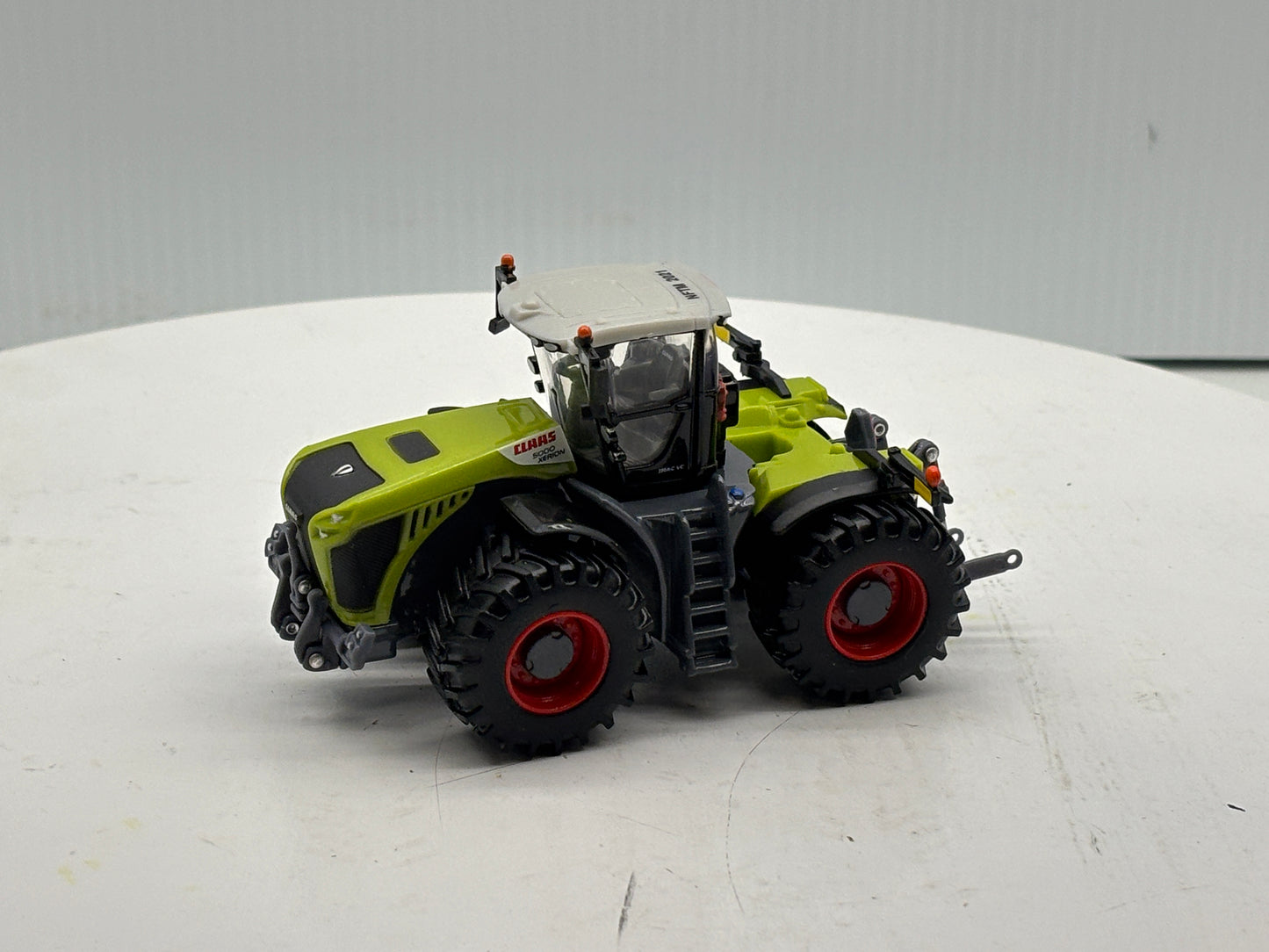 1/64 Claas 5000 Xerion NFTM