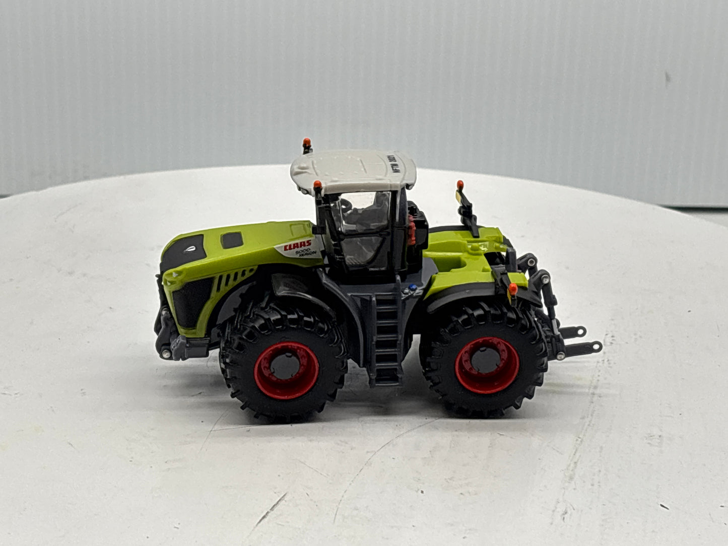 1/64 Claas 5000 Xerion NFTM