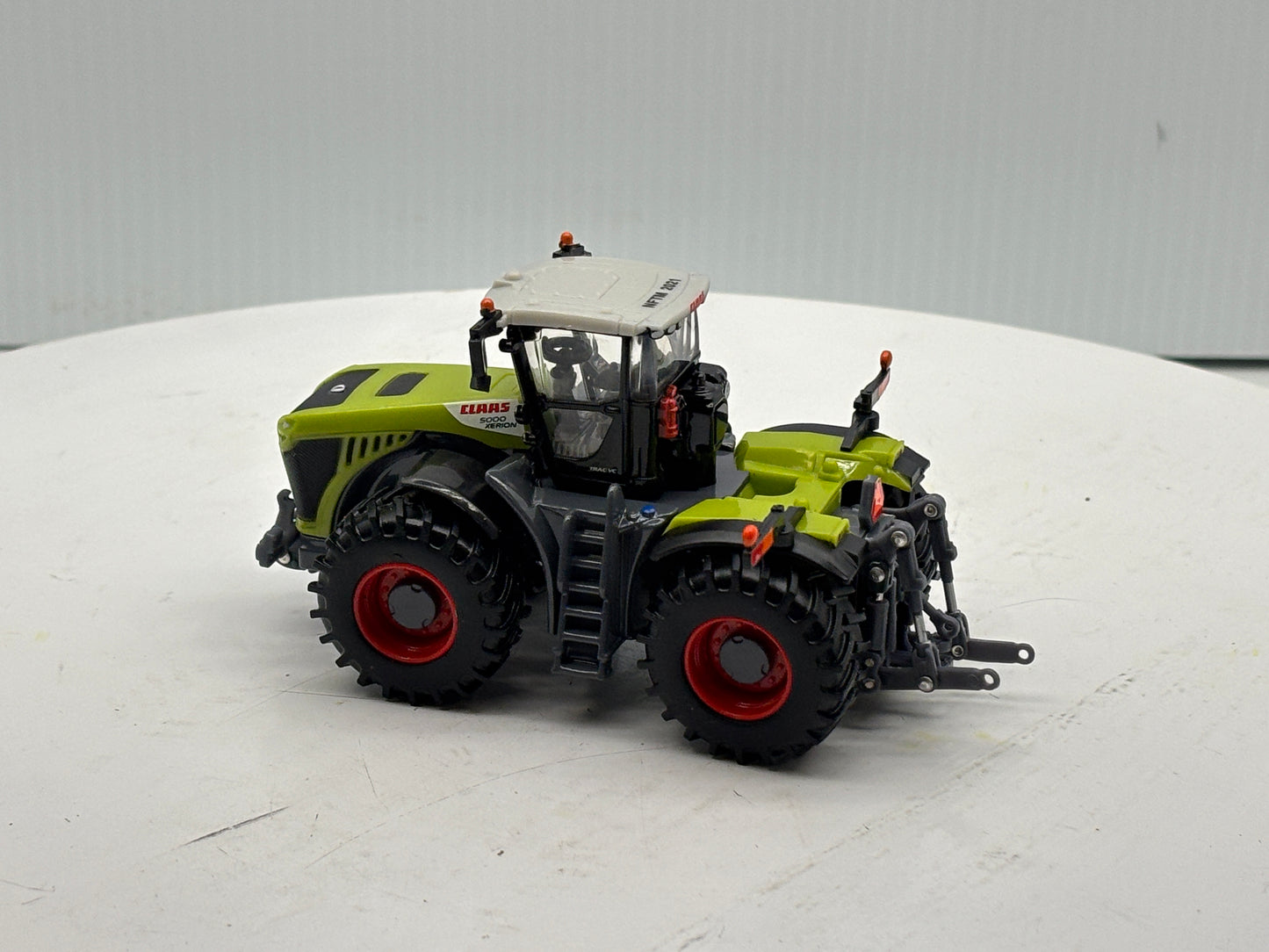 1/64 Claas 5000 Xerion NFTM
