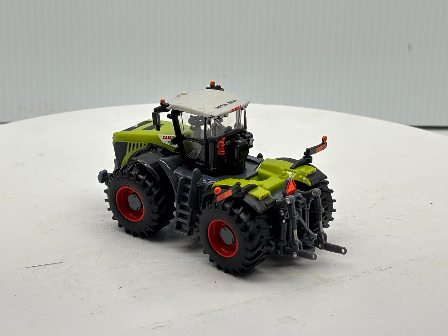 1/64 Claas 5000 Xerion NFTM
