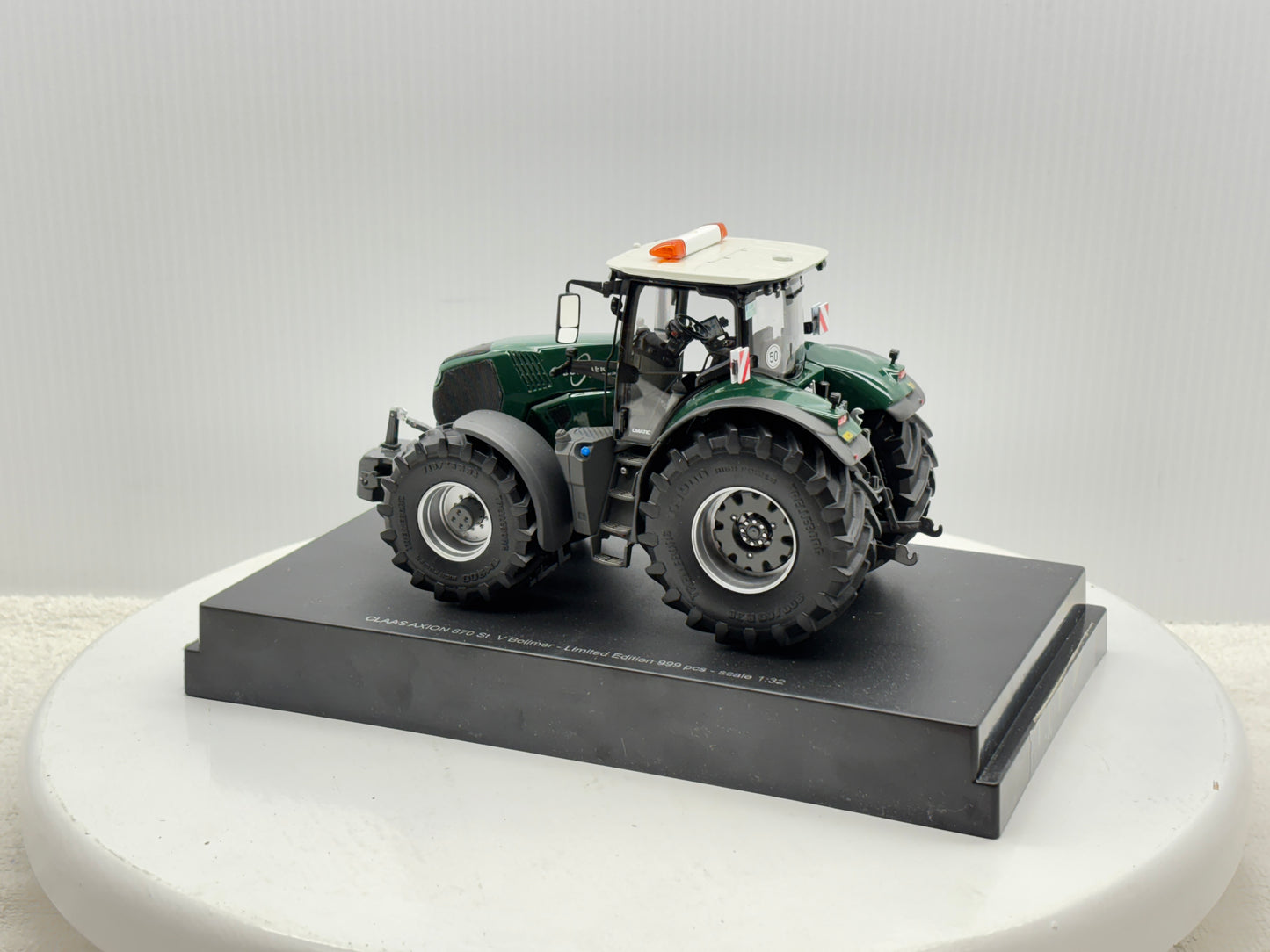 1/32 Claas Axion 870 Bollmer