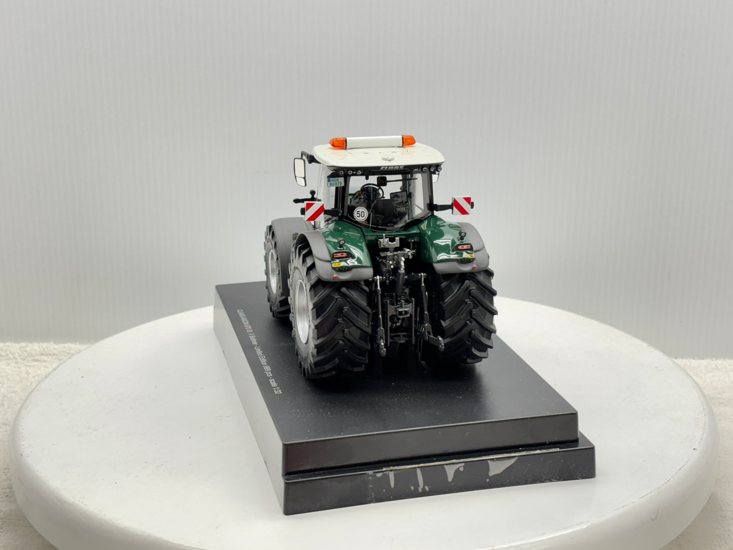 1/32 Claas Axion 870 Bollmer