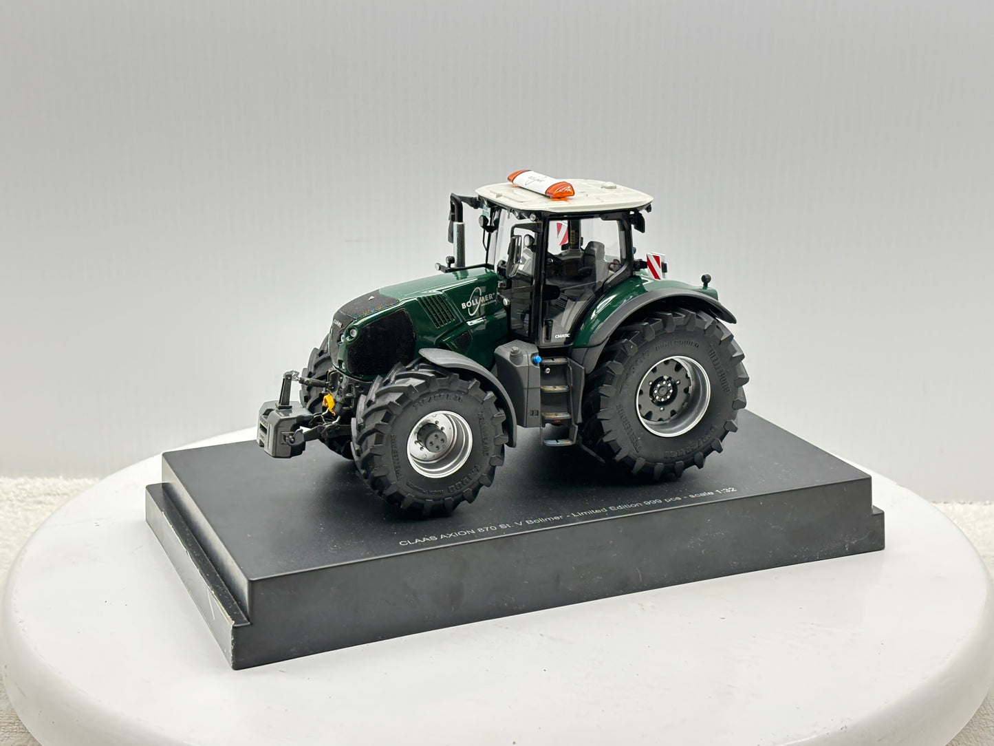 1/32 Claas Axion 870 Bollmer