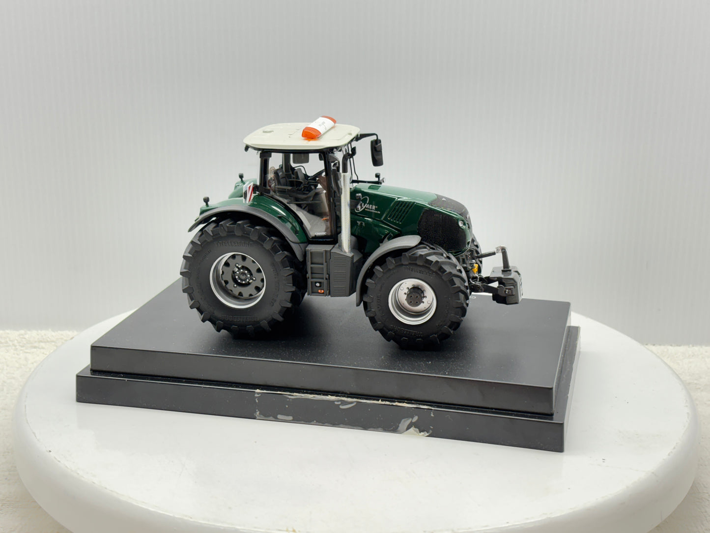 1/32 Claas Axion 870 Bollmer
