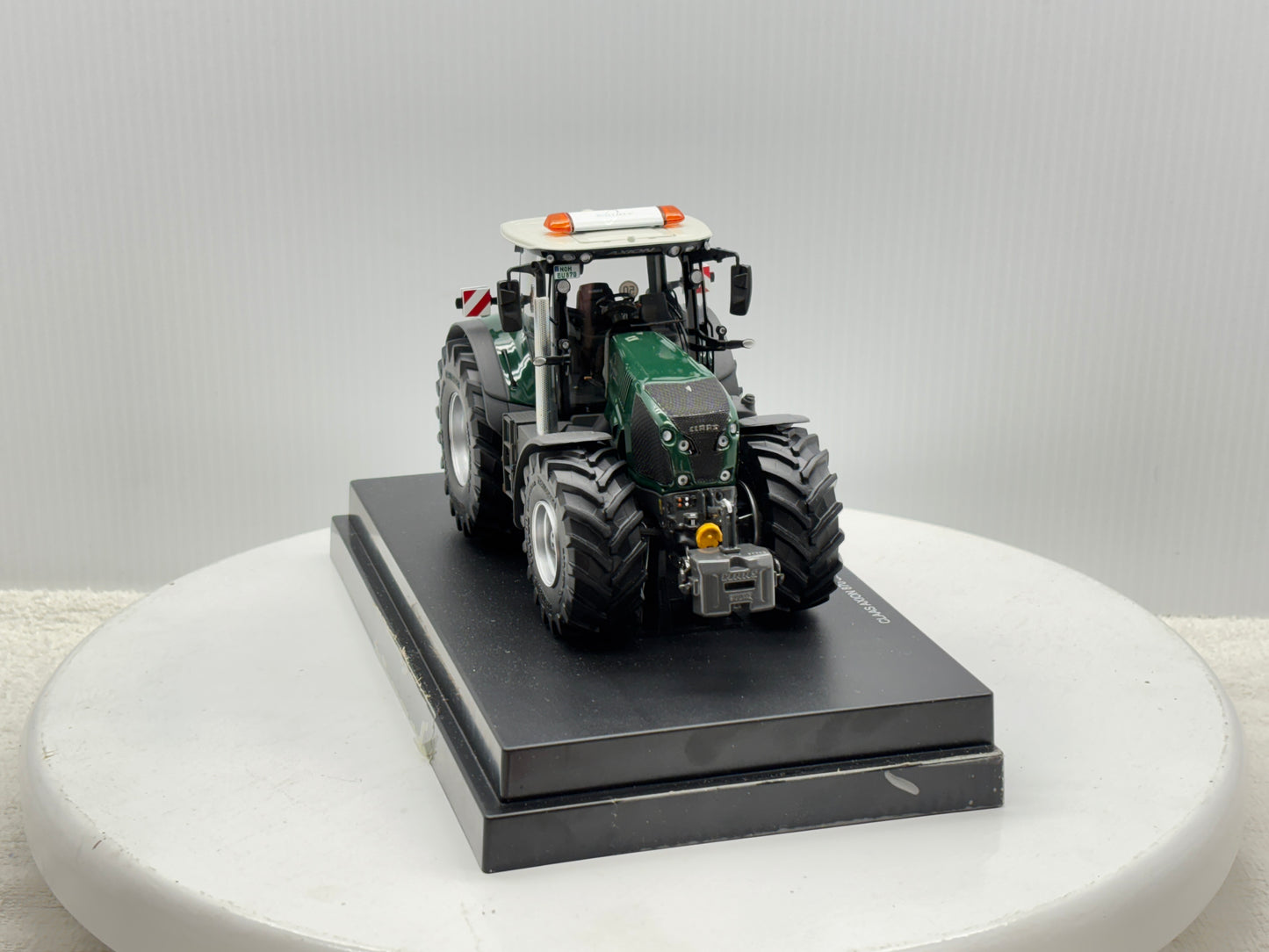 1/32 Claas Axion 870 Bollmer