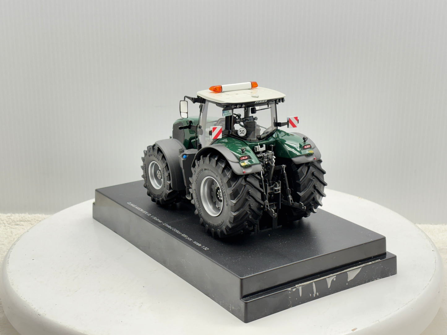 1/32 Claas Axion 870 Bollmer