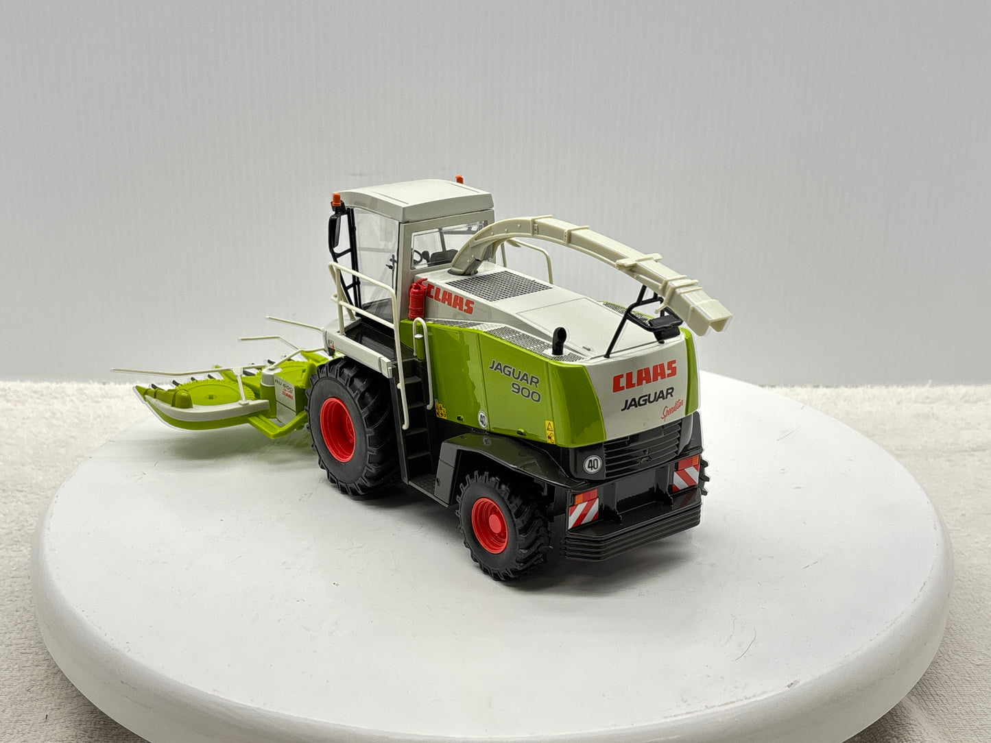1/32 Claas Jaguar 900