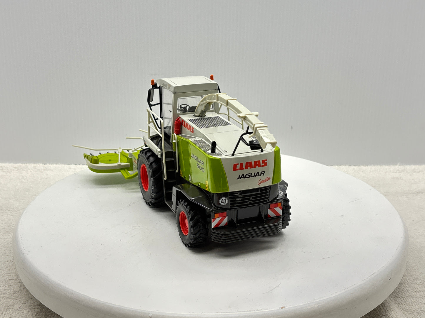 1/32 Claas Jaguar 900