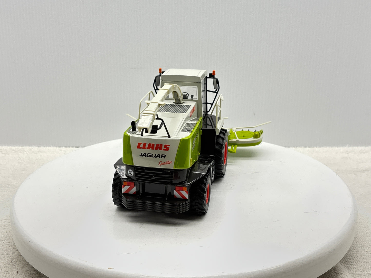 1/32 Claas Jaguar 900