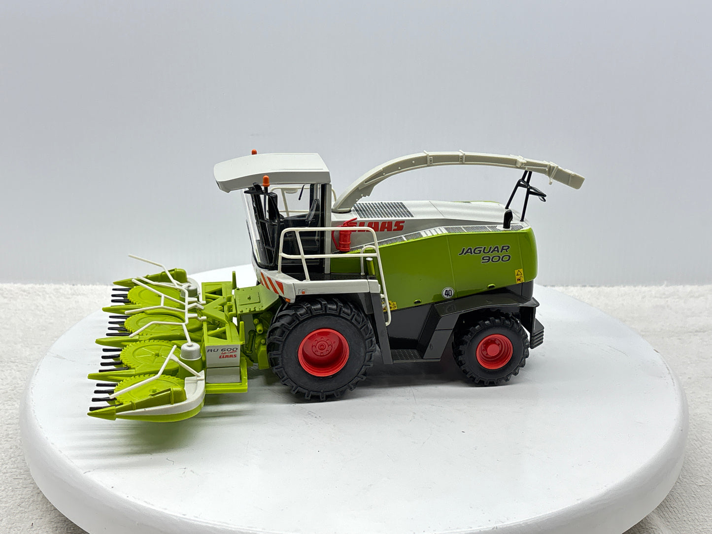 1/32 Claas Jaguar 900
