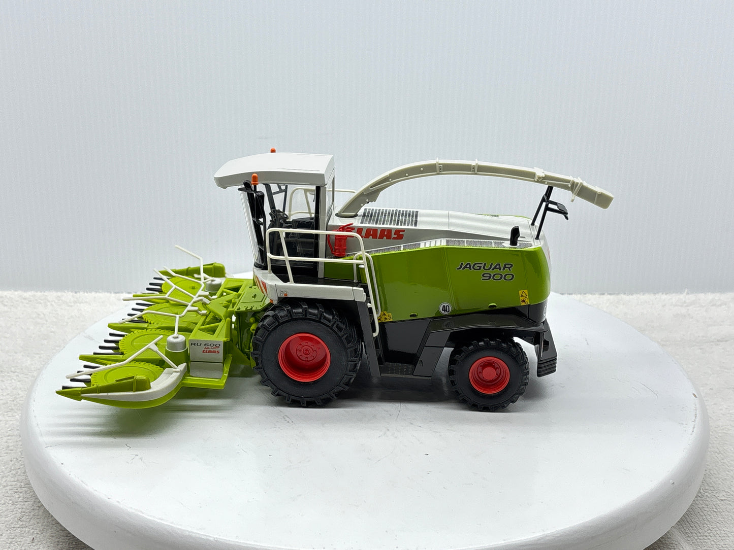 1/32 Claas Jaguar 900