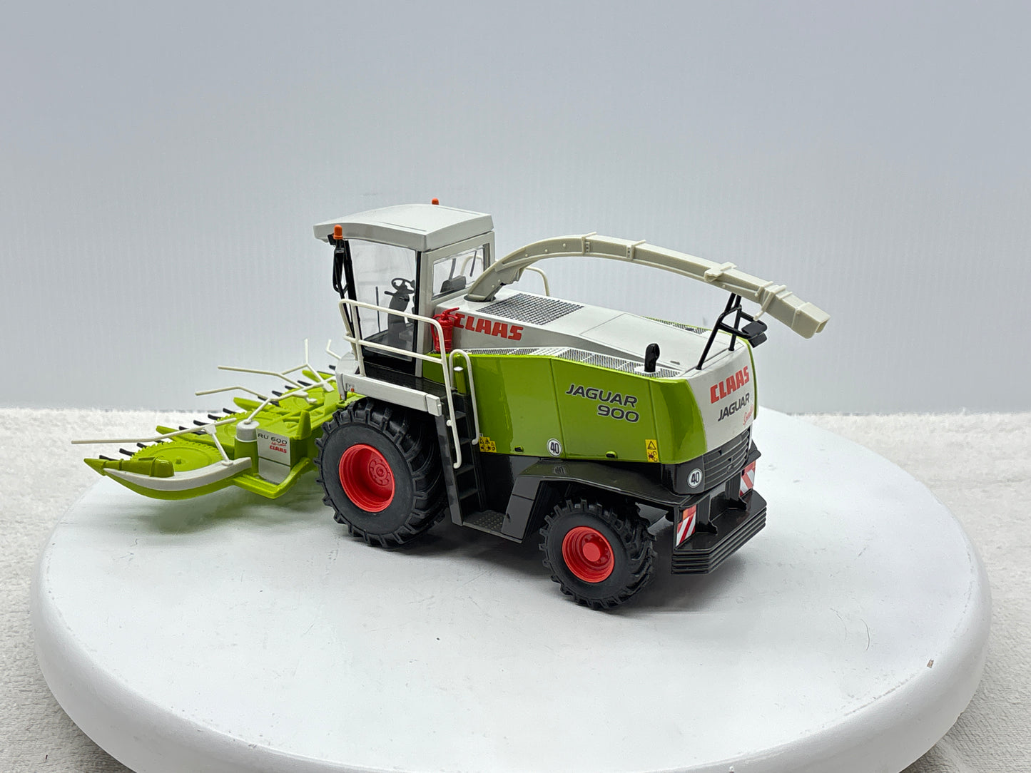 1/32 Claas Jaguar 900