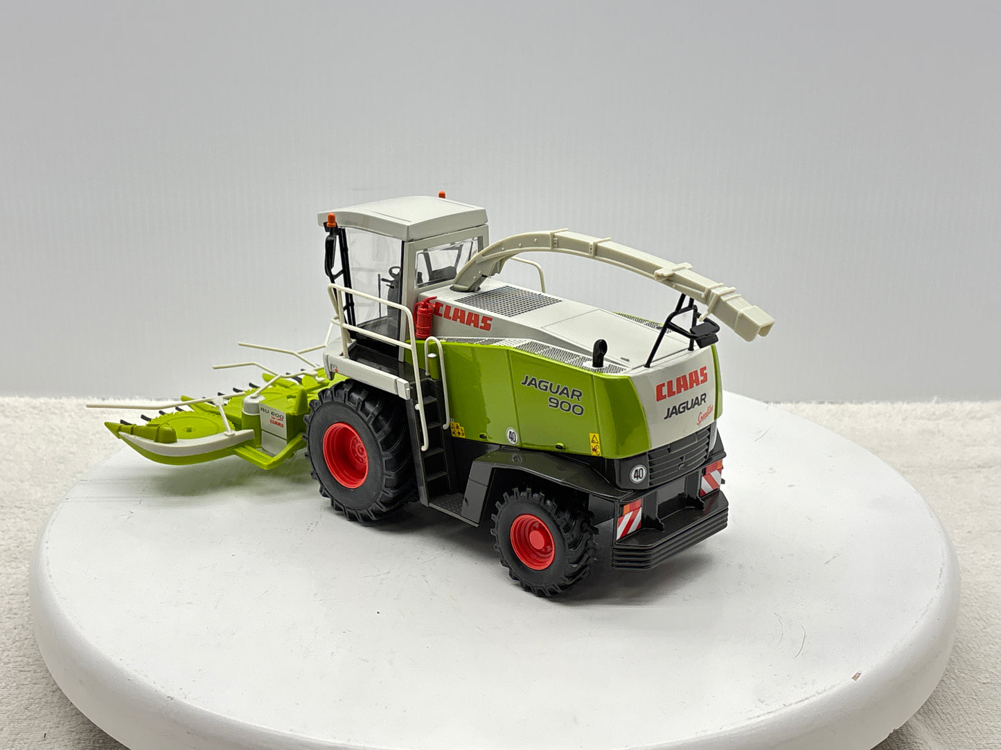 1/32 Claas Jaguar 900