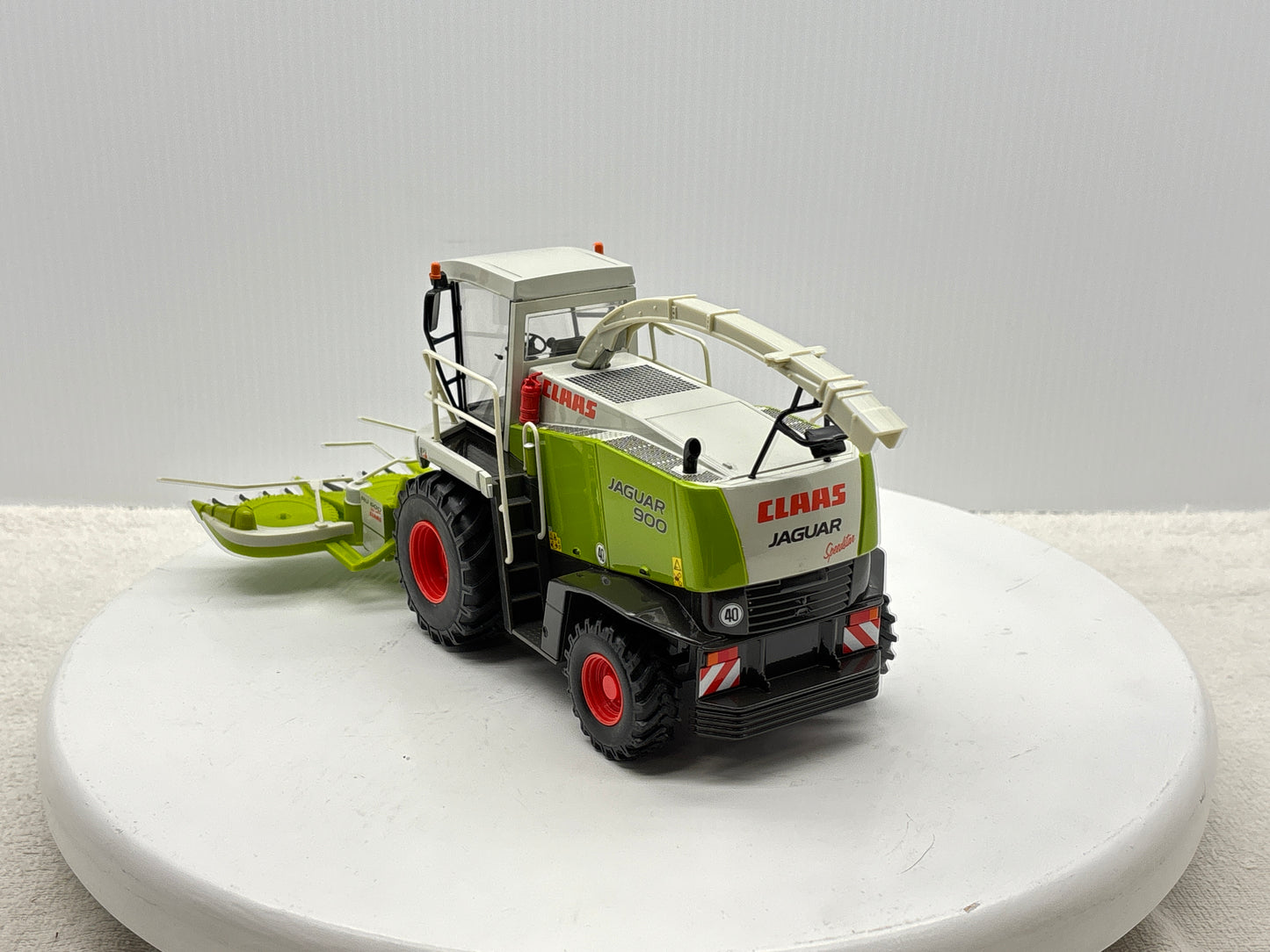 1/32 Claas Jaguar 900