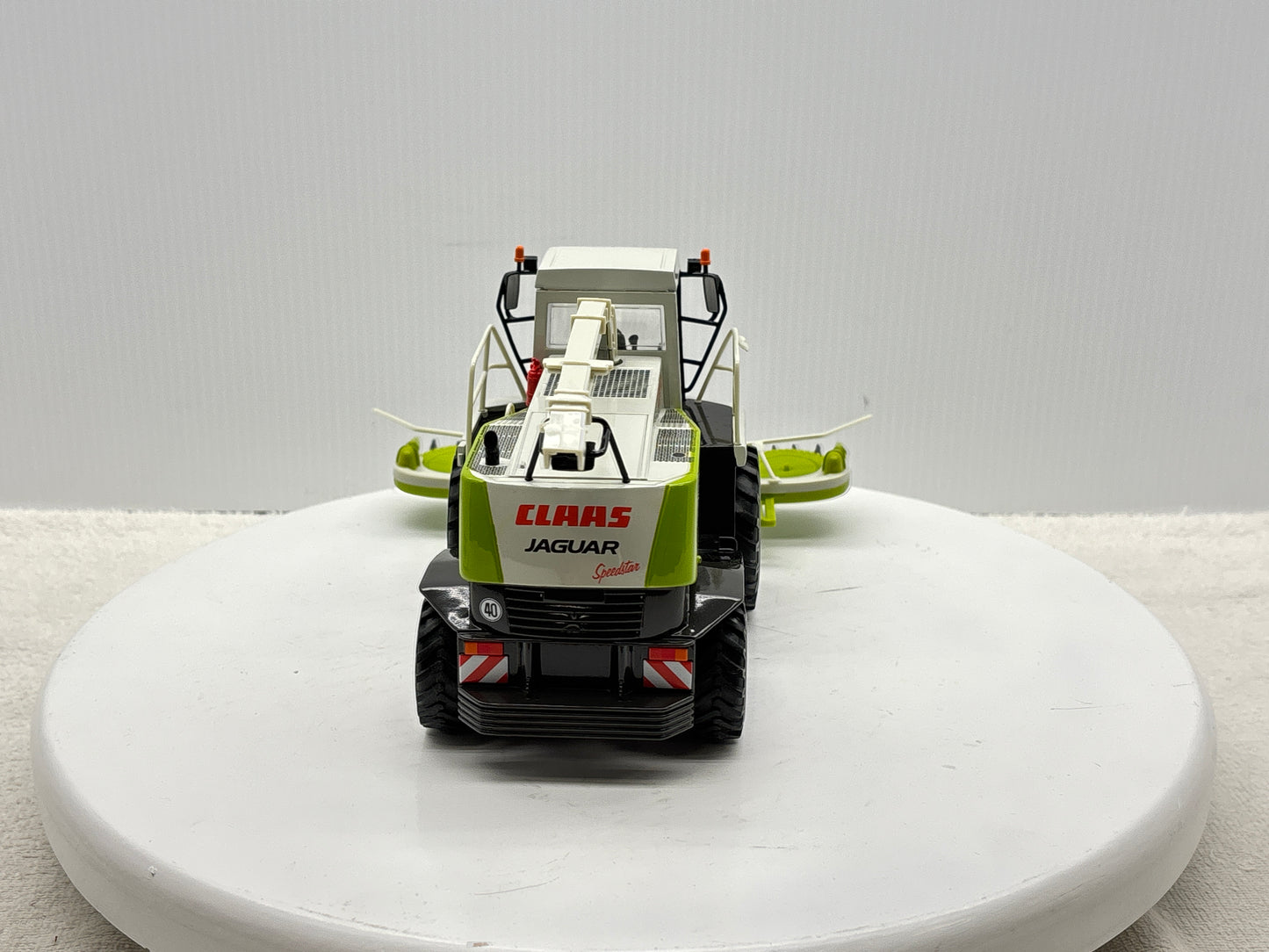 1/32 Claas Jaguar 900