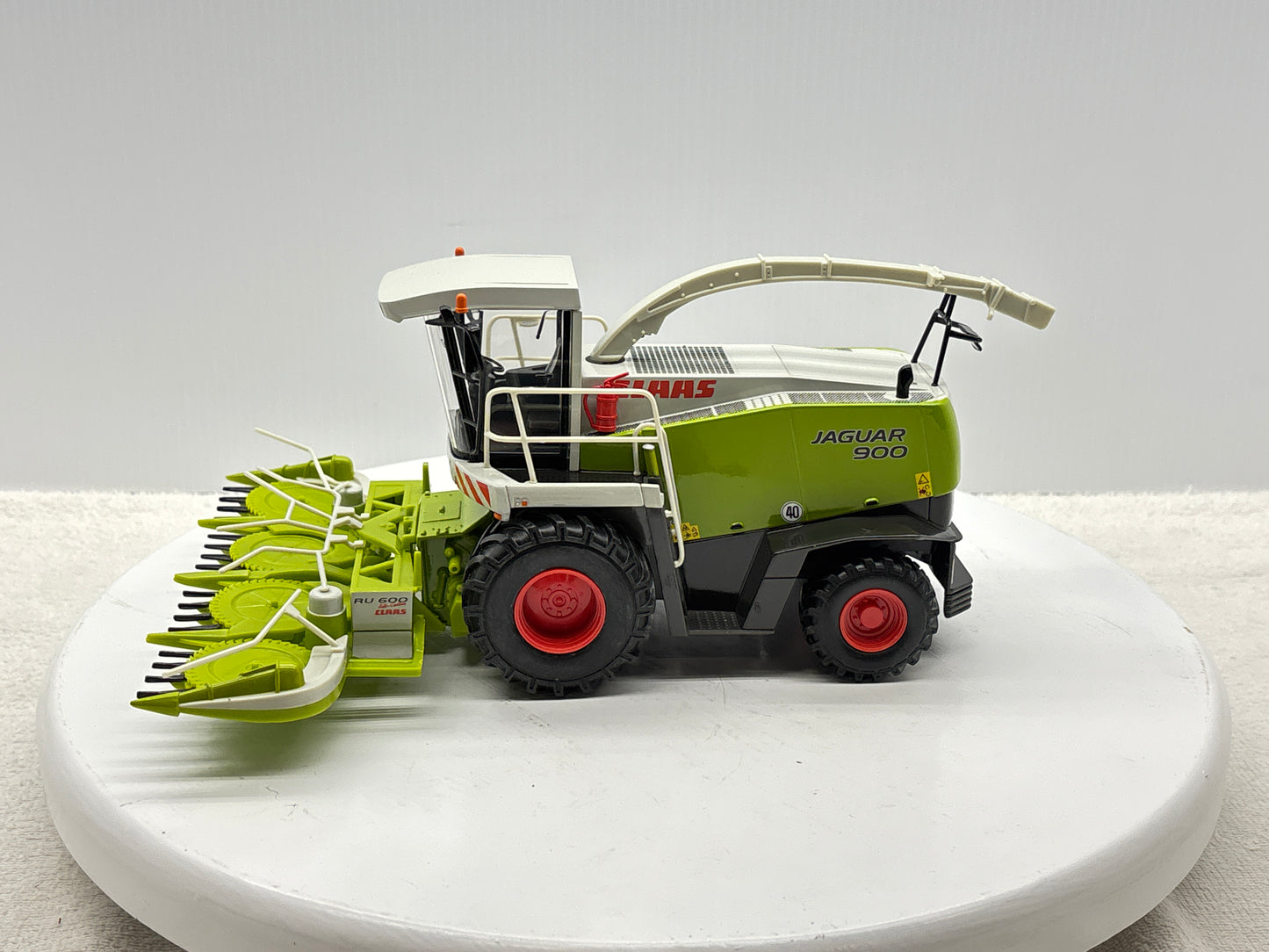 1/32 Claas Jaguar 900